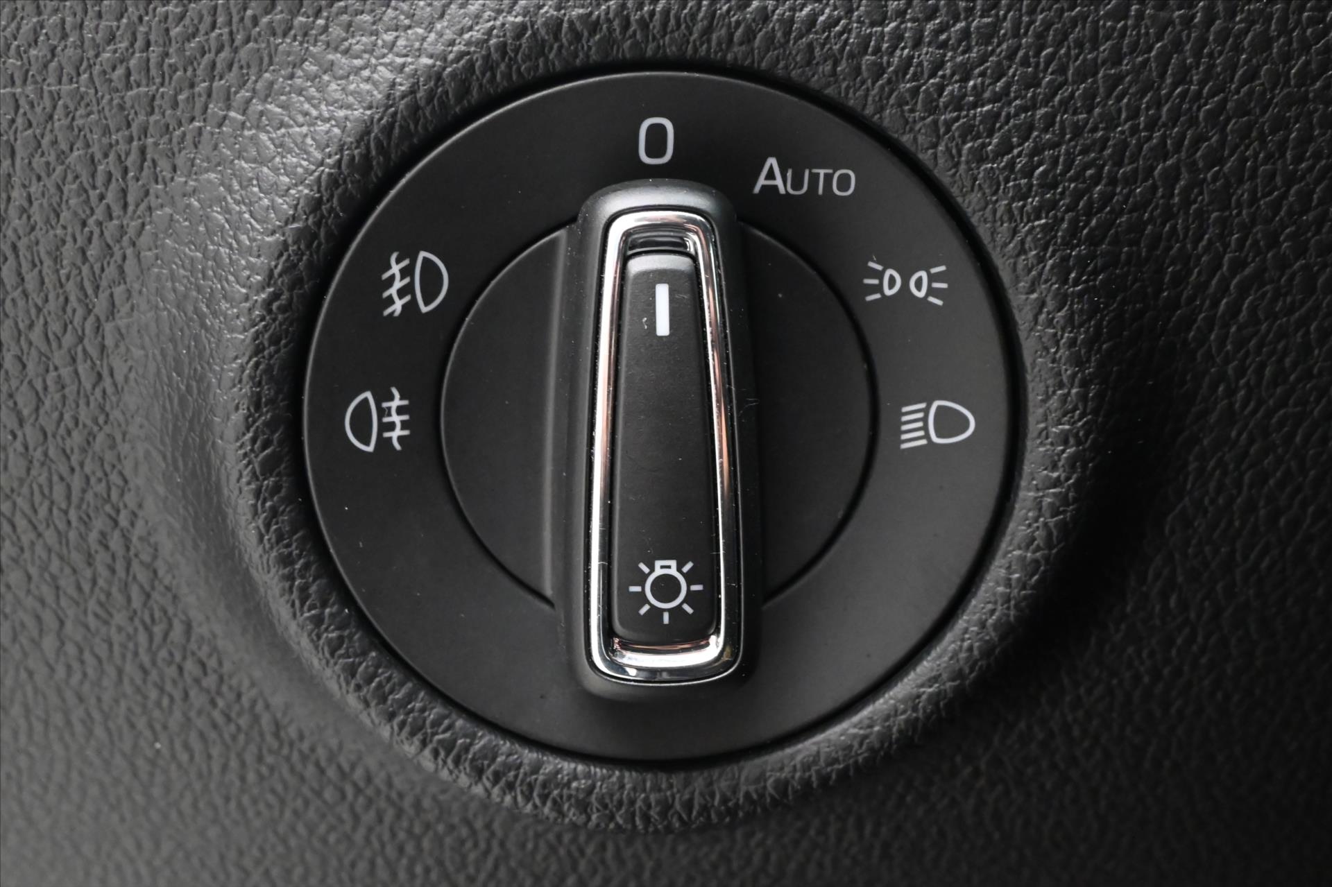 Hlavní fotografie vozu Škoda Superb 2,0 TDI 110 kW DSG Style Záruka až 5 let (27)