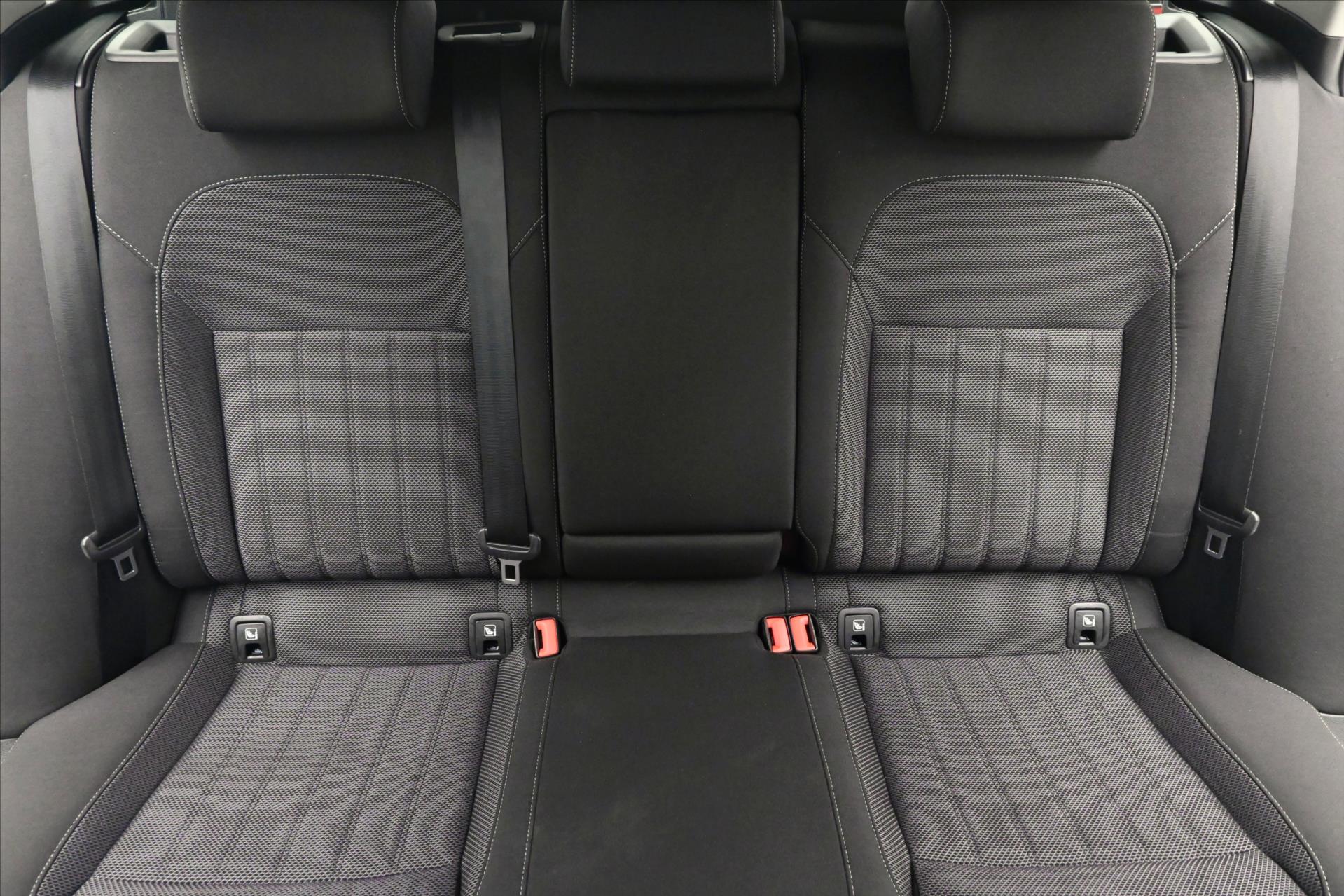 Hlavní fotografie vozu Škoda Superb 2,0 TDI 110 kW DSG Style Záruka až 5 let (29)