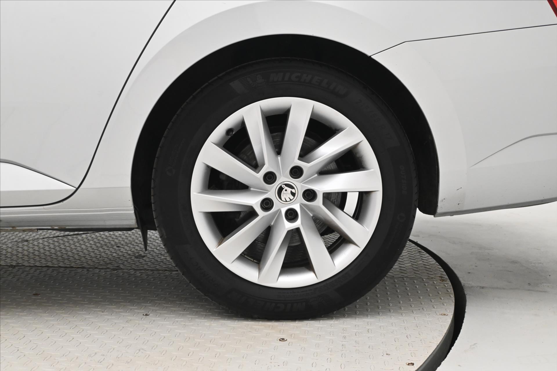 Main photo of the car Skoda Superb 2.0 TDI 110 kW DSG Style Warranty up to 5 years (34)
