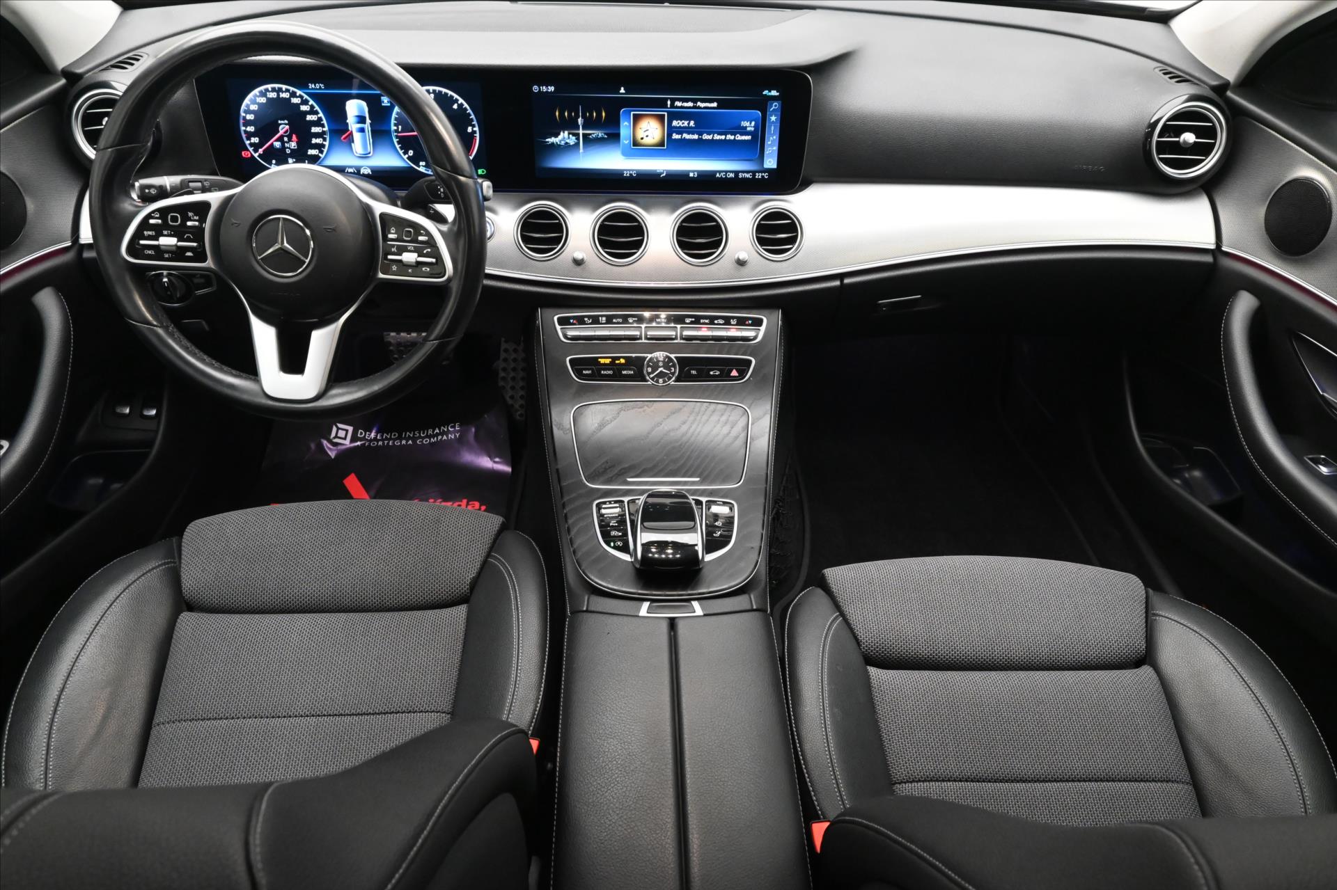 Hlavní fotografie vozu Mercedes-Benz Třídy E 2,0 220d 143 kW Business 9G-Tronic Záruka až 5 let (16)