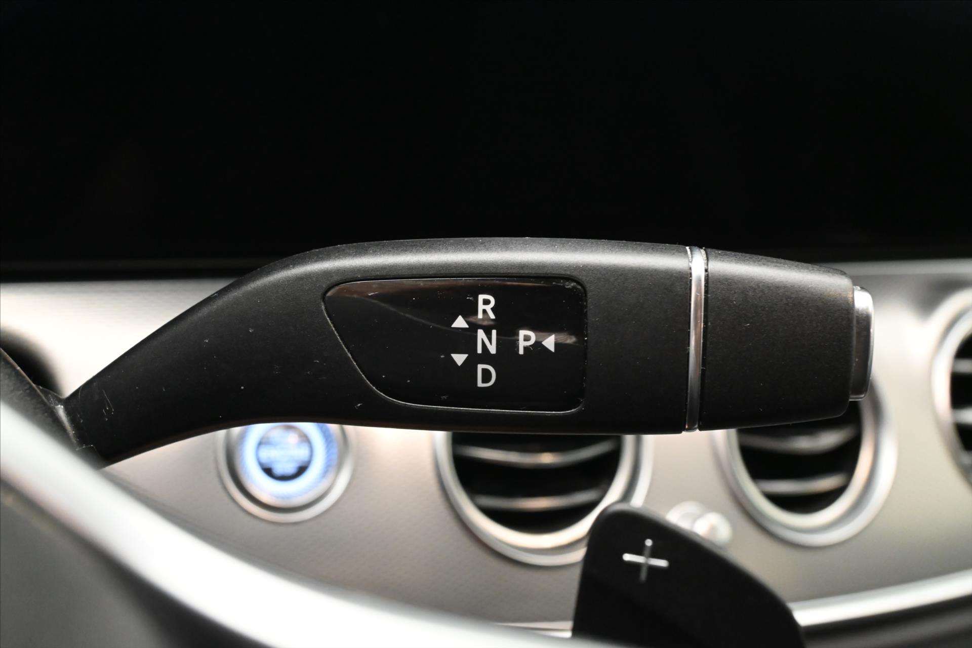 Hlavní fotografie vozu Mercedes-Benz Třídy E 2,0 220d 143 kW Business 9G-Tronic Záruka až 5 let (23)