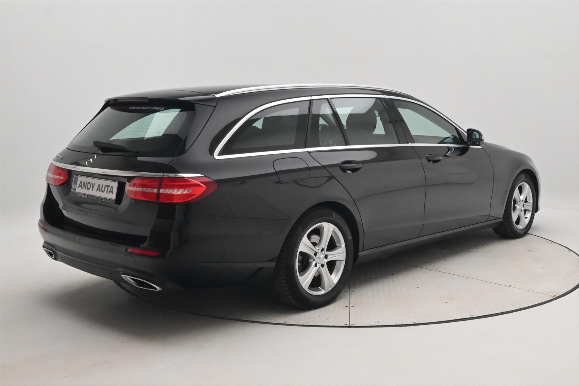 Hlavní fotografie vozu Mercedes-Benz Třídy E 2,0 220d 143 kW Business 9G-Tronic Záruka až 5 let (6)