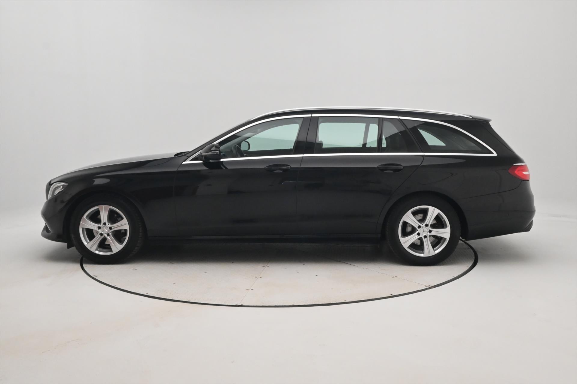 Hlavní fotografie vozu Mercedes-Benz Třídy E 2,0 220d 143 kW Business 9G-Tronic Záruka až 5 let (9)
