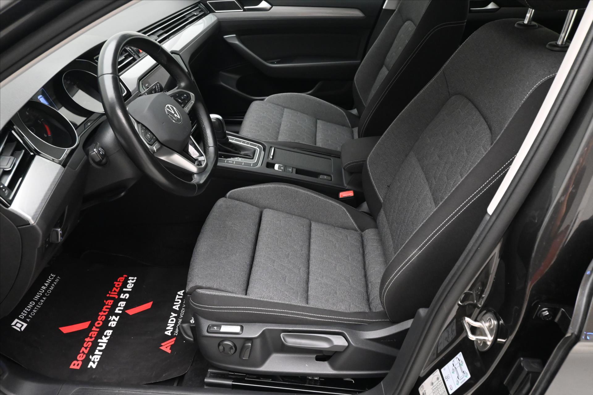 Hlavní fotografie vozu Volkswagen Passat 2,0 TDI 110kW DSG Business Záruka až 5 let (13)