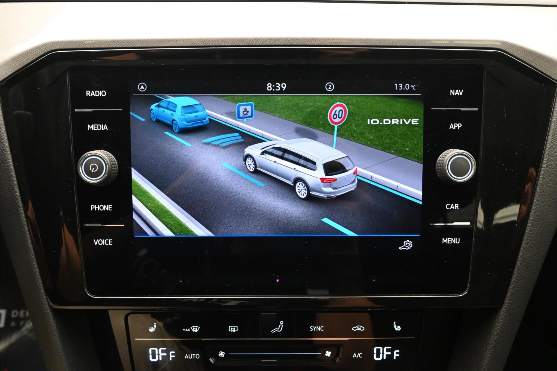Main photo of the car Volkswagen Passat 2.0 TDI 110kW DSG Business Warranty up to 5 years (19)