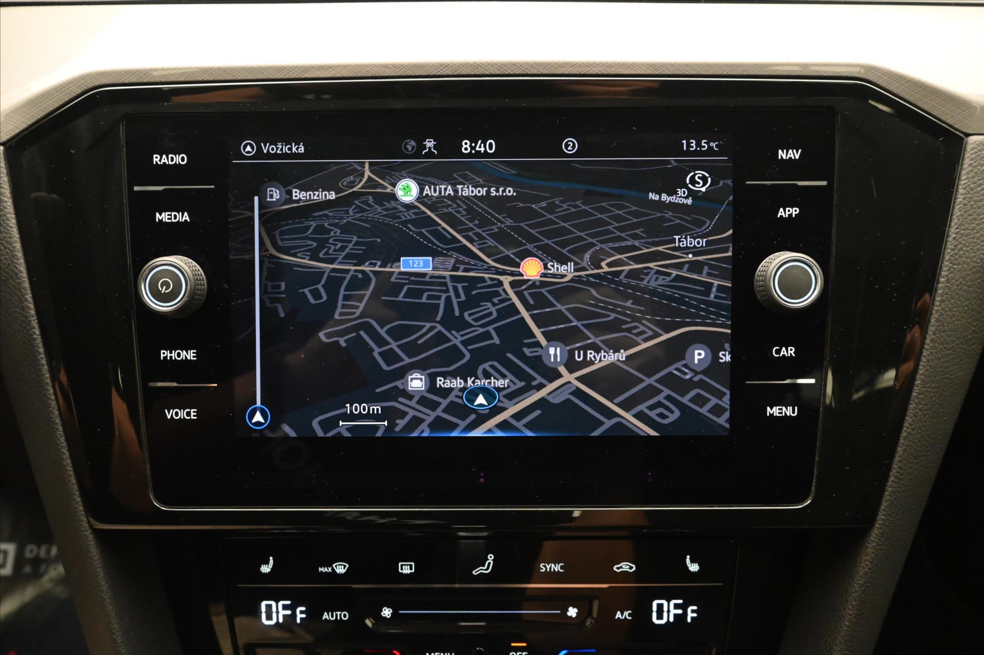 Main photo of the car Volkswagen Passat 2.0 TDI 110kW DSG Business Warranty up to 5 years (20)