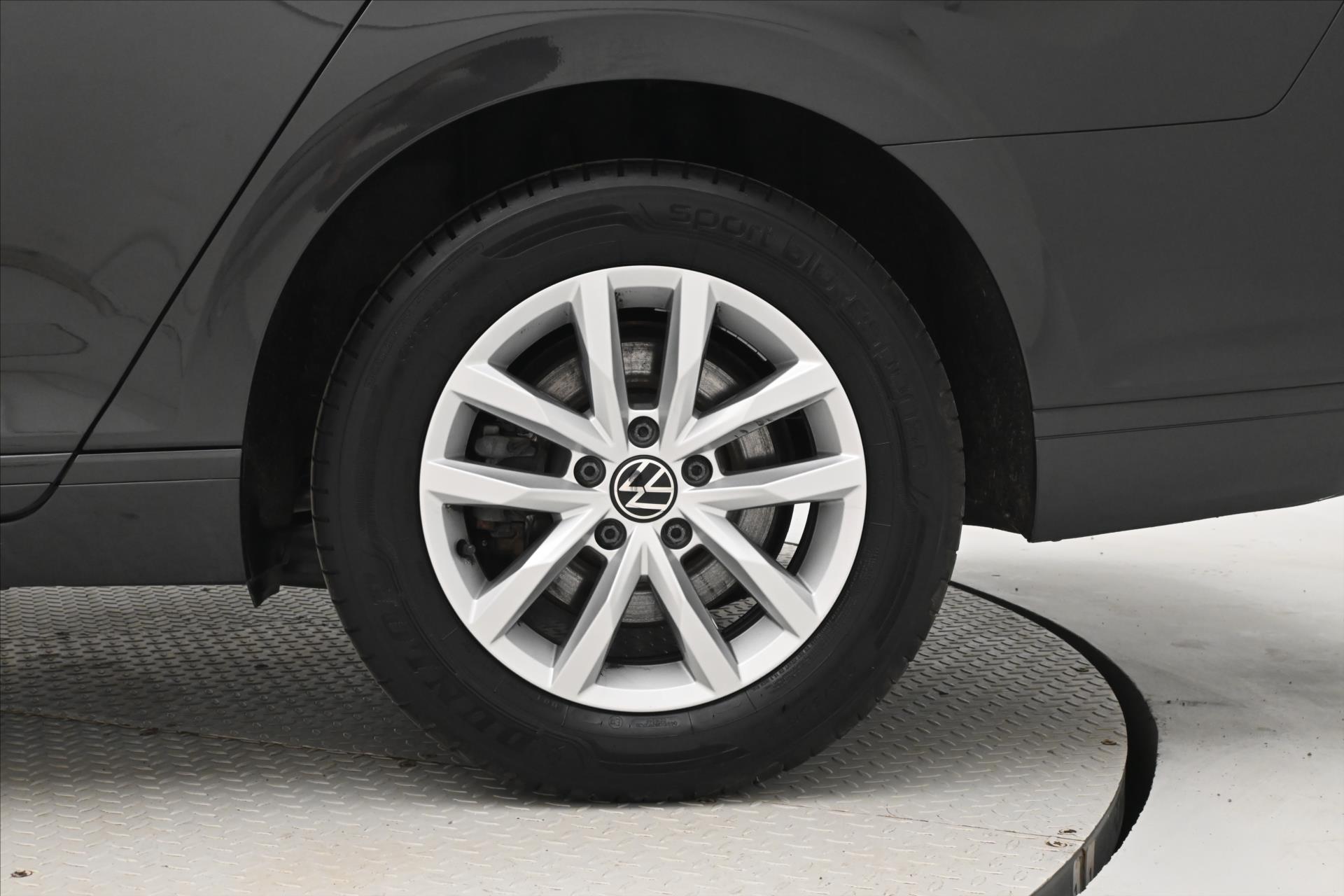 Main photo of the car Volkswagen Passat 2.0 TDI 110kW DSG Business Warranty up to 5 years (32)