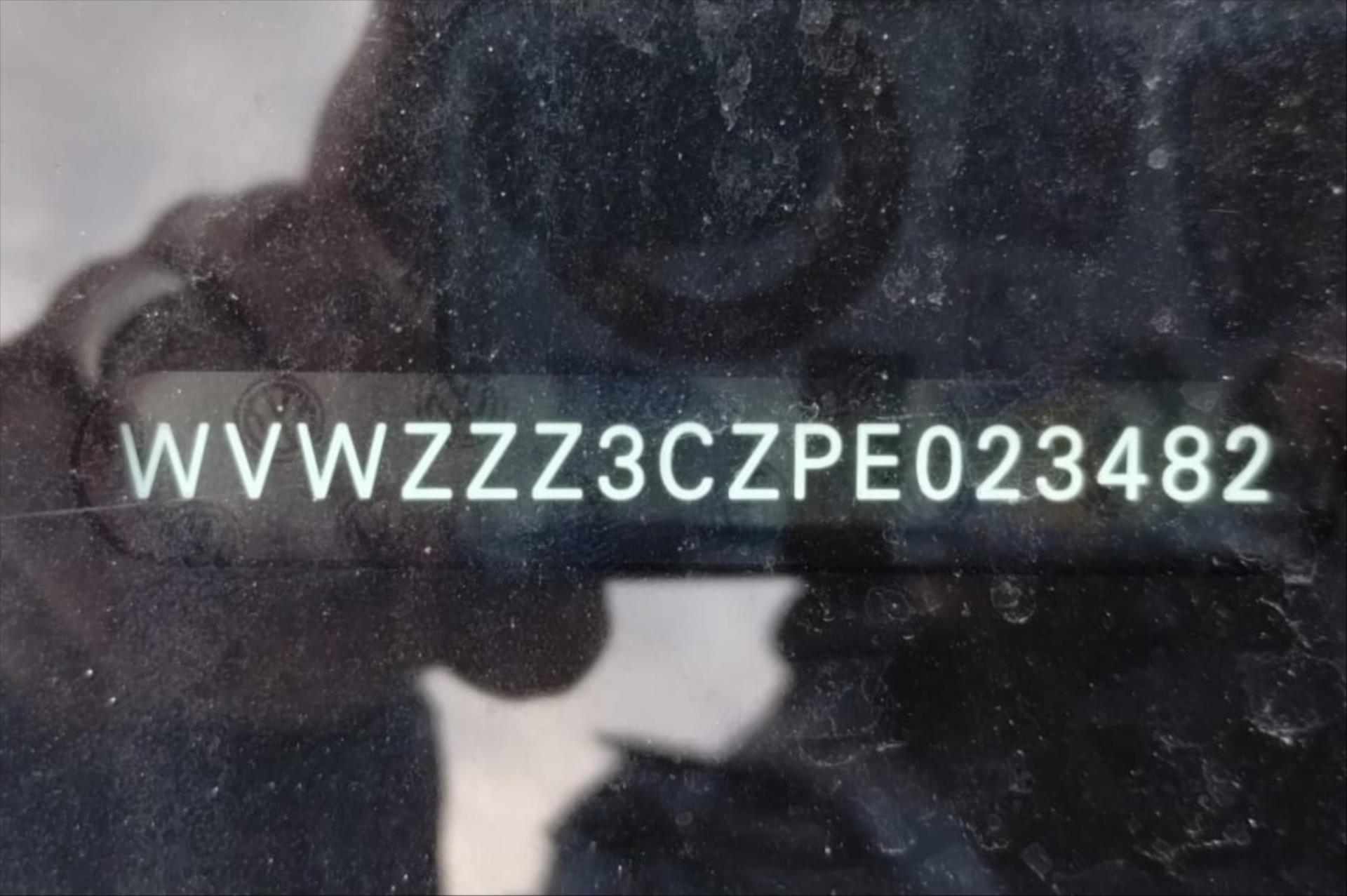 Hlavní fotografie vozu Volkswagen Passat 2,0 TDI 110KW DSG BUSINESS VŮZ PŘIPRAVUJEME K PRODEJI (2)