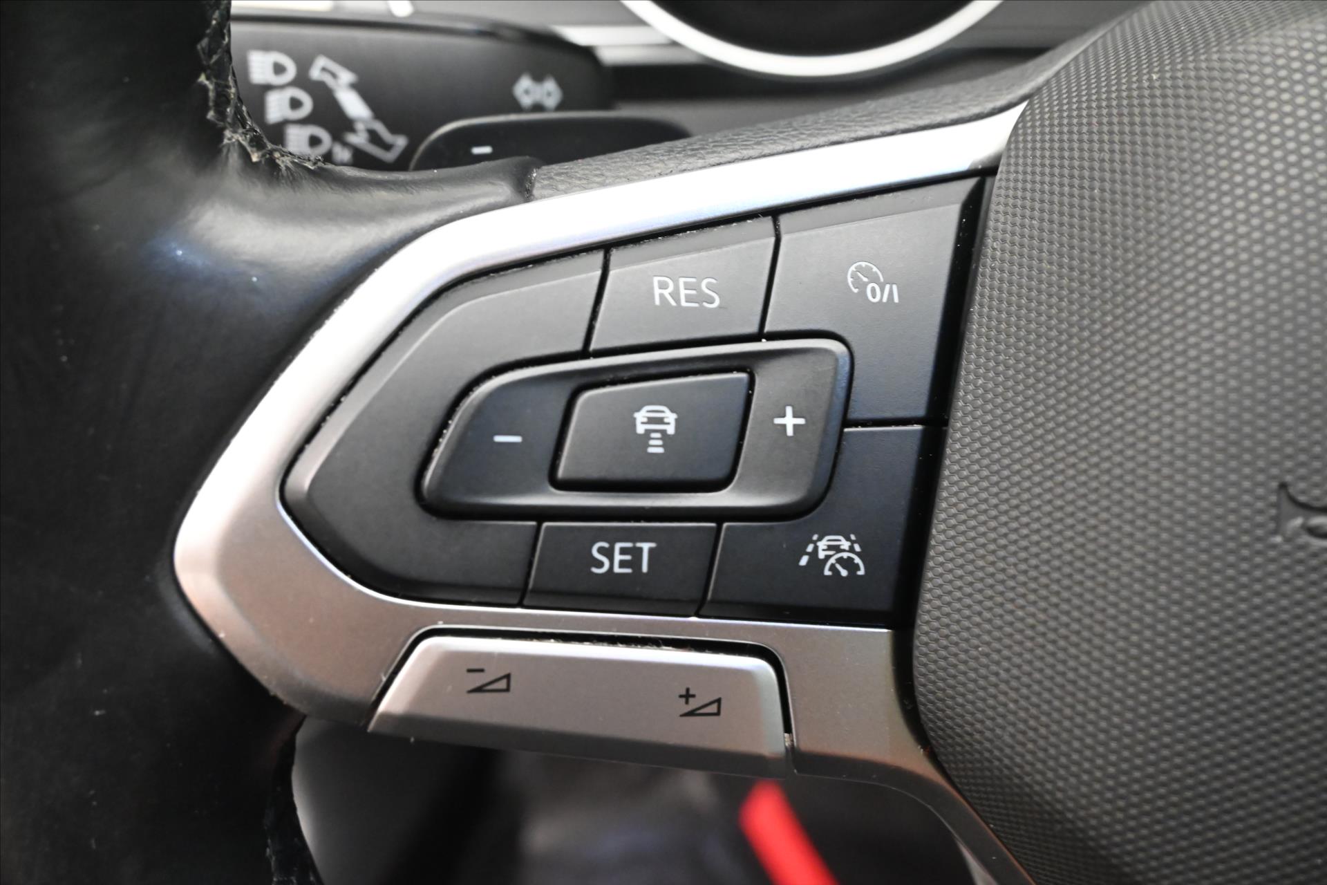 Main photo of the car Volkswagen Passat 2.0 TDI 110KW DSG BUSINESS Warranty up to 5 years (24)