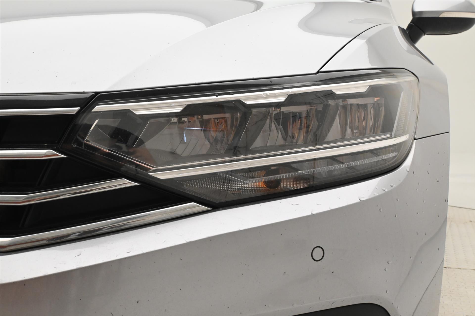 Main photo of the car Volkswagen Passat 2.0 TDI 110KW DSG BUSINESS Warranty up to 5 years (30)