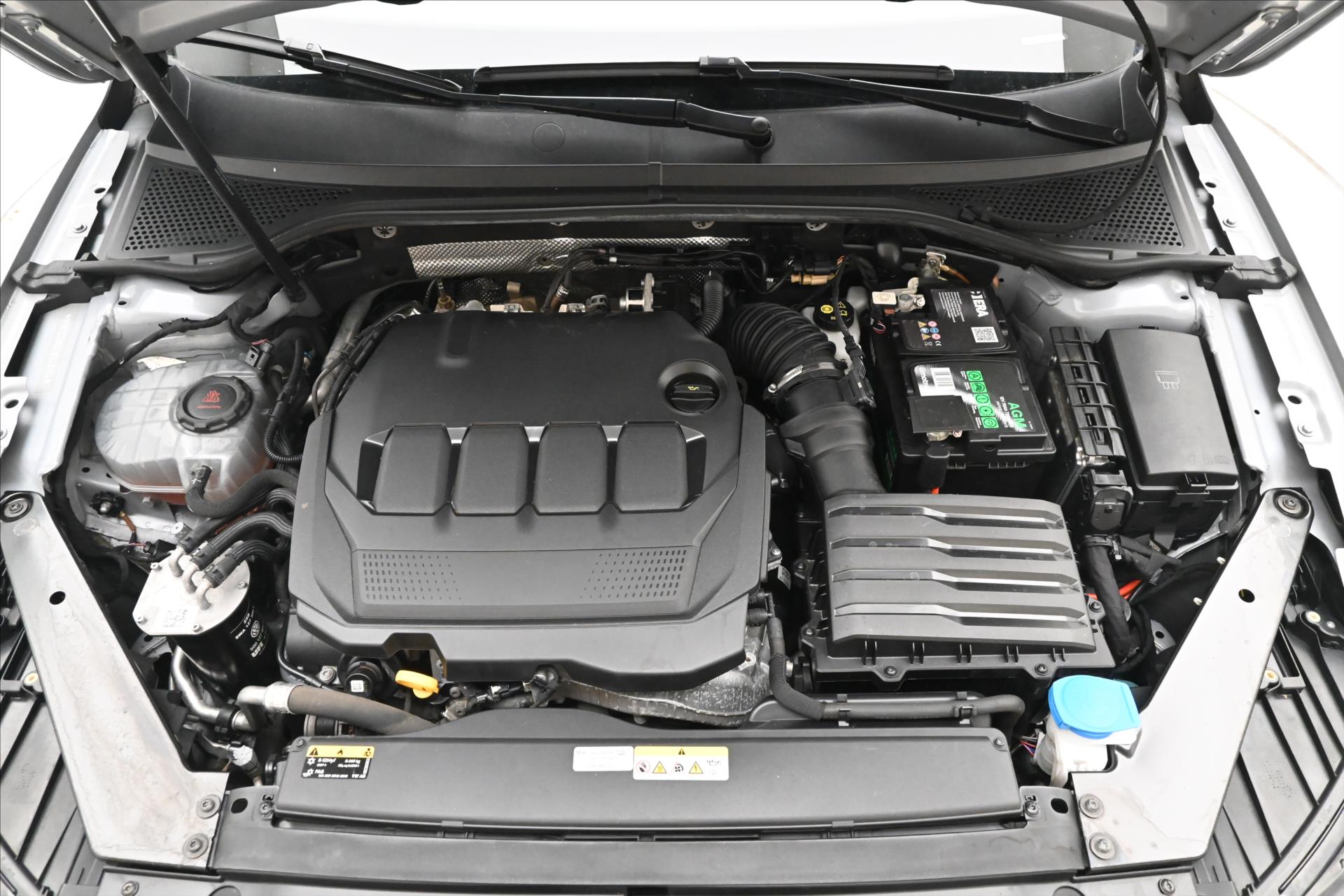 Main photo of the car Volkswagen Passat 2.0 TDI 110KW DSG BUSINESS Warranty up to 5 years (9)