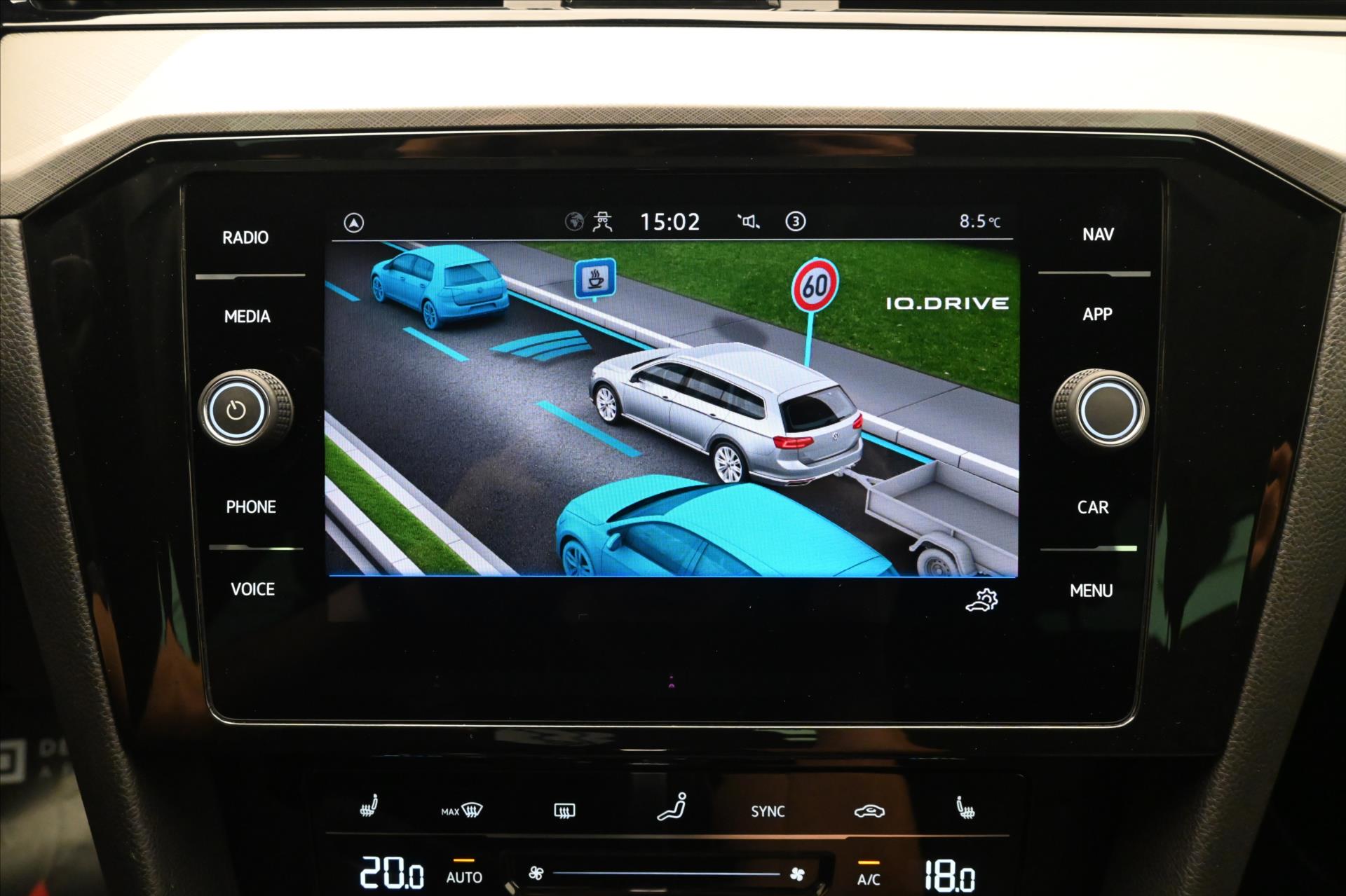 Hlavní fotografie vozu Volkswagen Passat 2,0 TDI 110 kW DSG Business Záruka až 5 let (19)