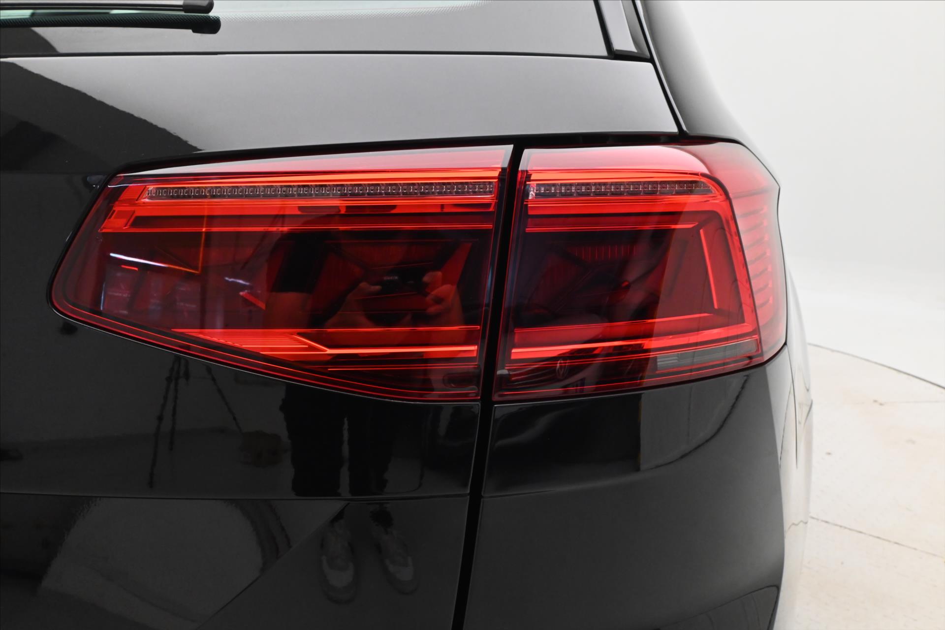 Hlavní fotografie vozu Volkswagen Passat 2,0 TDI 110KW Business Záruka až 5 let (31)