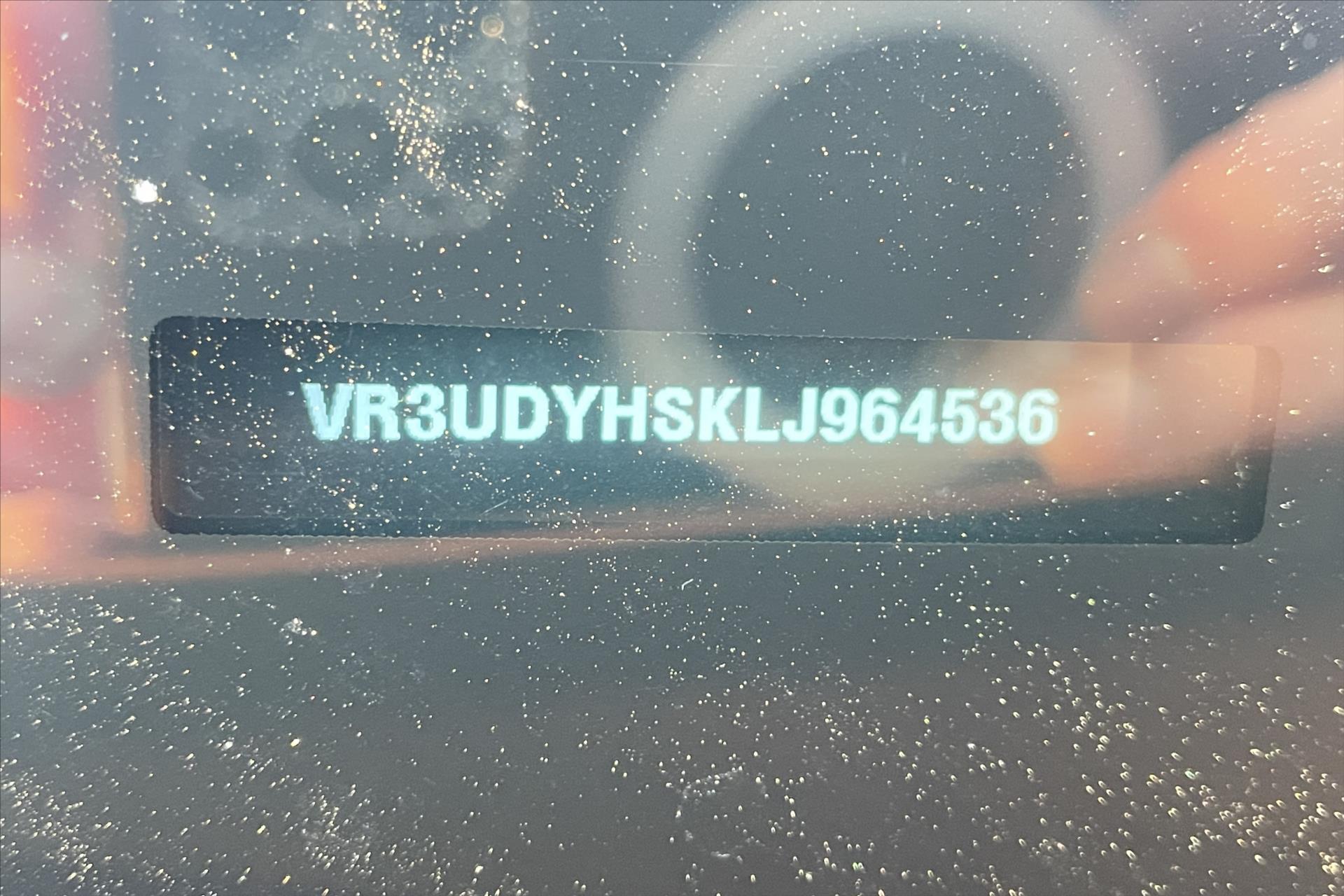 Hlavní fotografie vozu Peugeot 2008 1,5 BlueHDi 81 kW Allure VŮZ PŘIPRAVUJEME K PRODEJI (2)