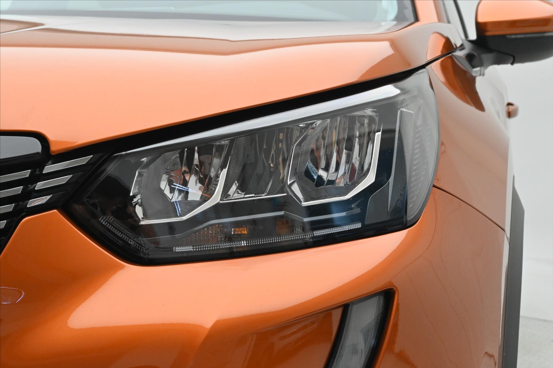 Main photo of the car Peugeot 2008 1,5 BlueHDi 81 kW Allure Záruka až 5 let (28)