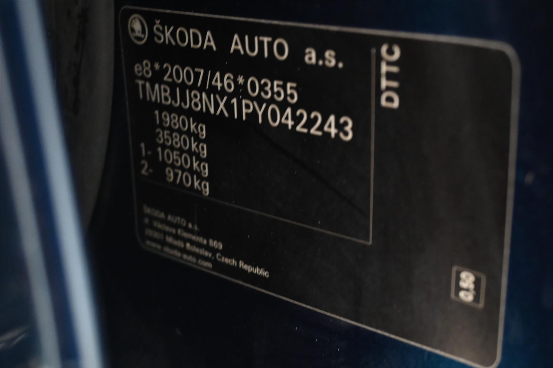 Hlavní fotografie vozu Škoda Octavia 2,0 TDI 110 kW DSG Clever Záruka až 5 let (12)