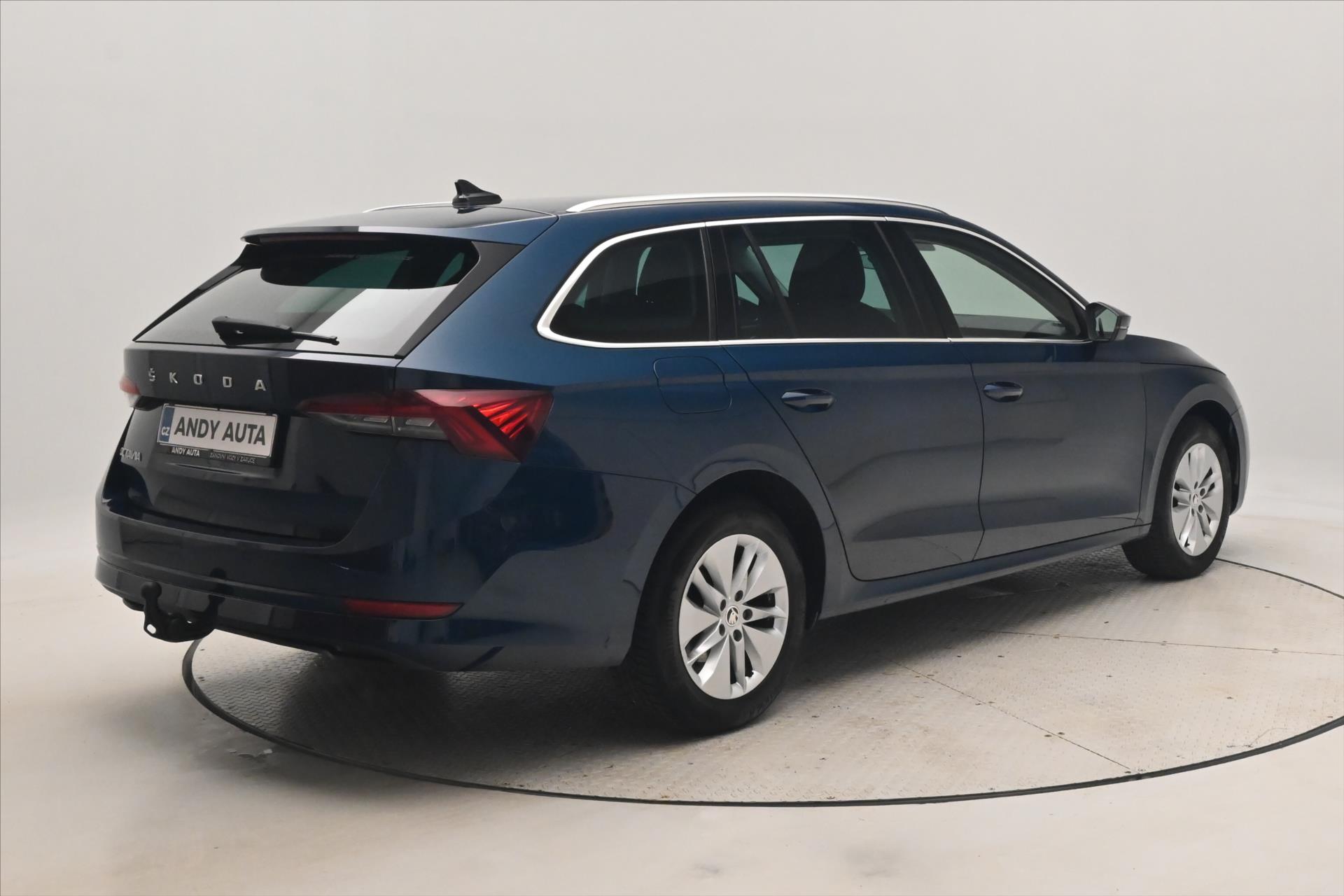 Hlavní fotografie vozu Škoda Octavia 2,0 TDI 110 kW DSG Clever Záruka až 5 let (5)