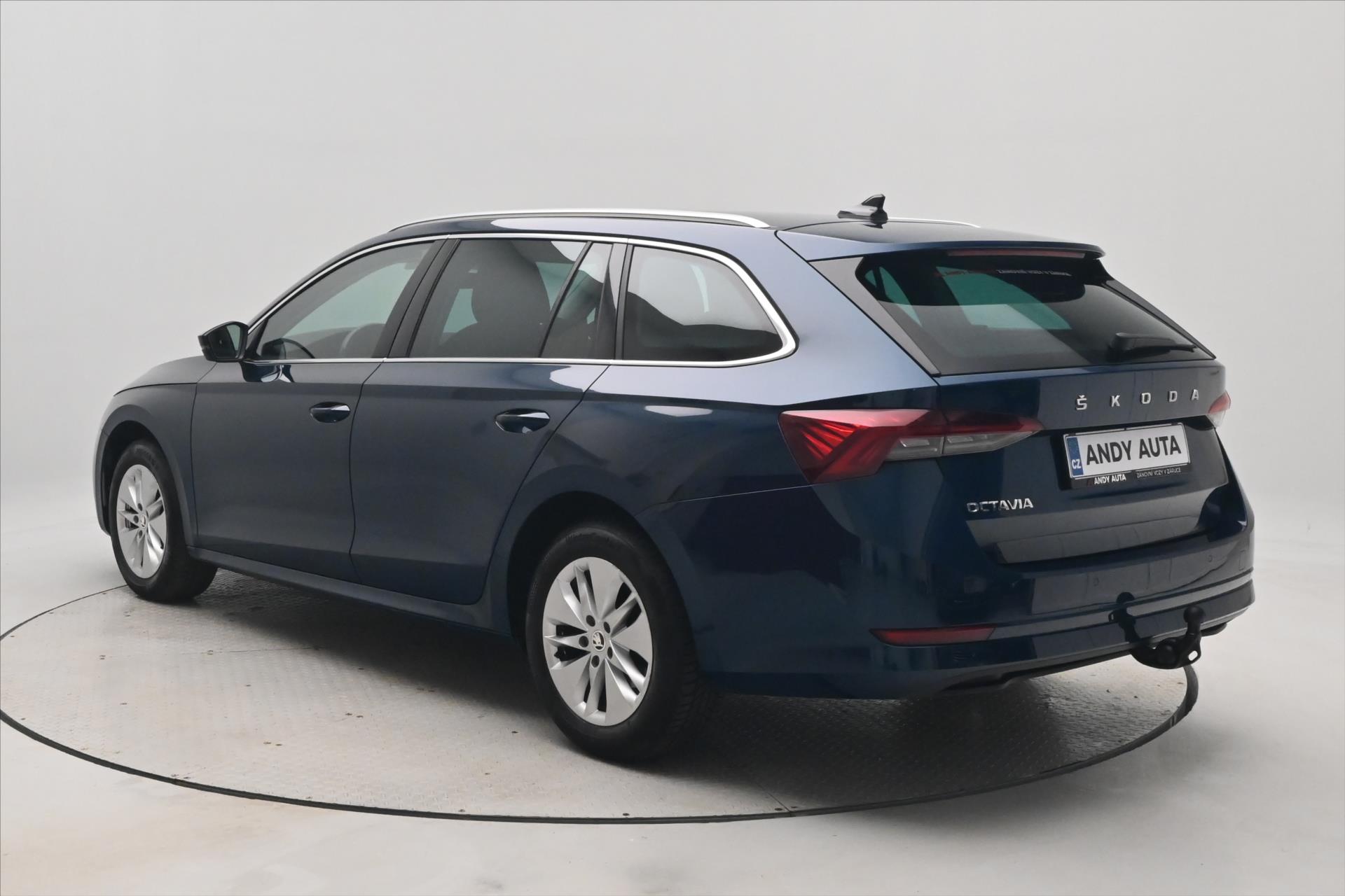 Hlavní fotografie vozu Škoda Octavia 2,0 TDI 110 kW DSG Clever Záruka až 5 let (7)