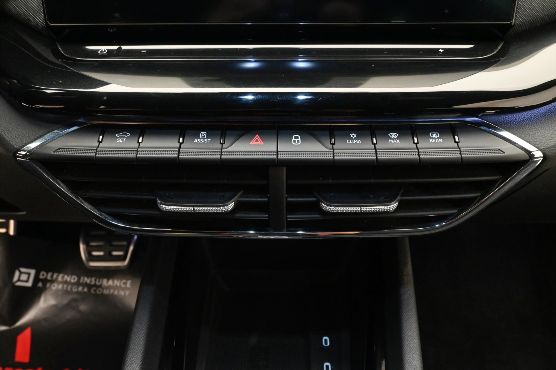 Hlavní fotografie vozu Škoda Octavia 2,0 TDI 110 kW DSG Sportline Záruka až 5 let (21)