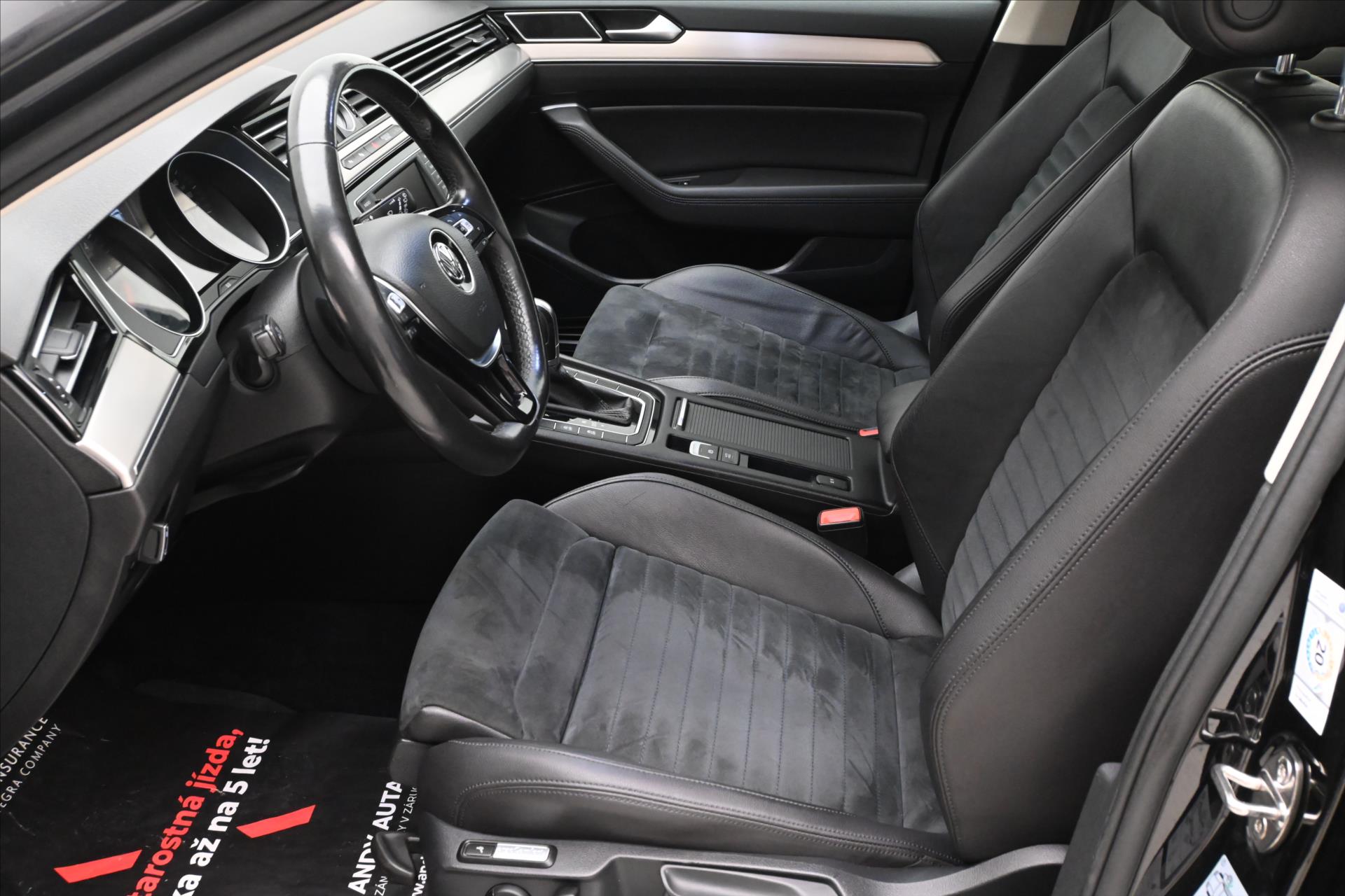 Hlavní fotografie vozu Volkswagen Passat 2,0 TDI 140 kW DSG 4Motion Záruka (13)