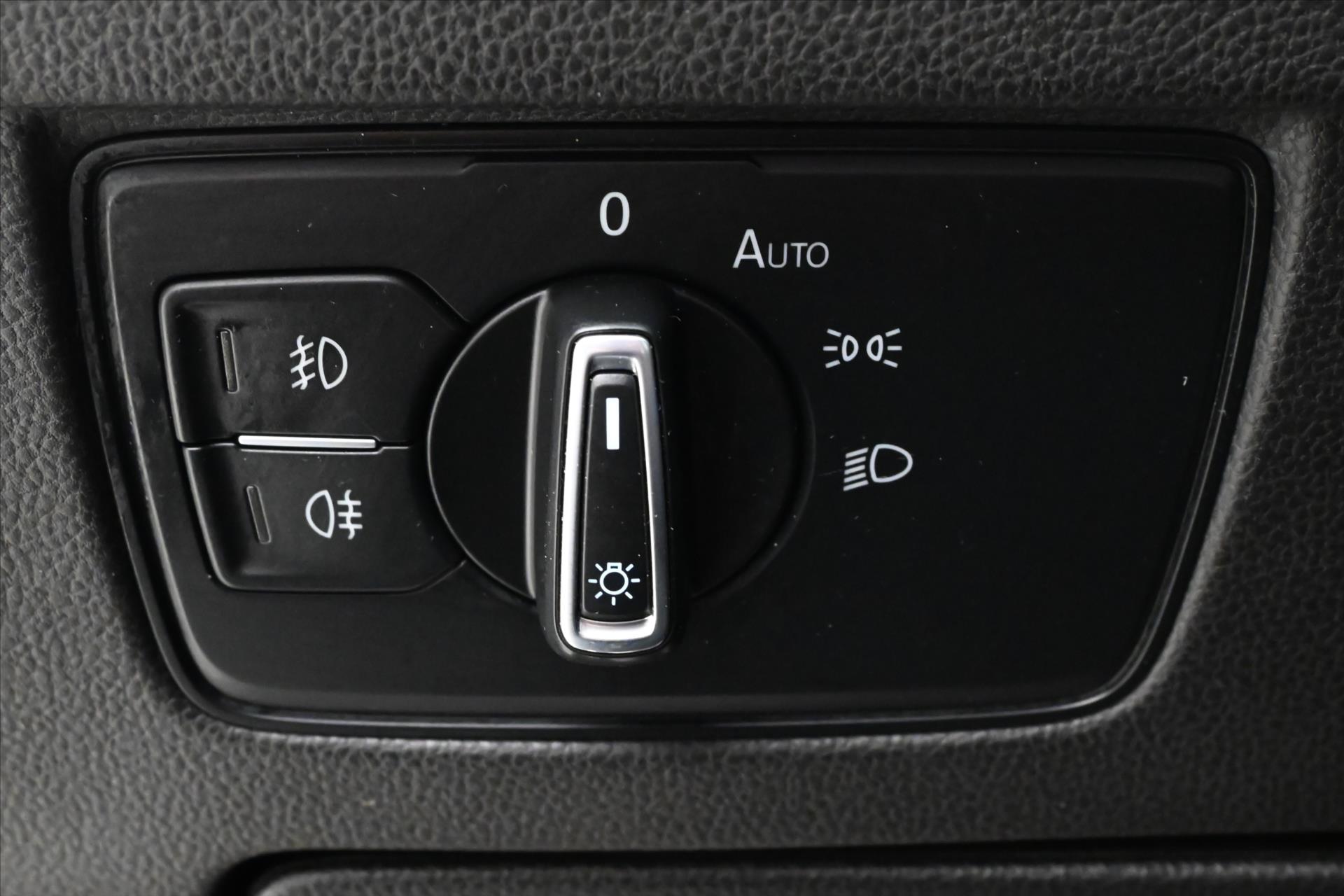 Hlavní fotografie vozu Volkswagen Passat 2,0 TDI 140 kW DSG 4Motion Záruka (26)