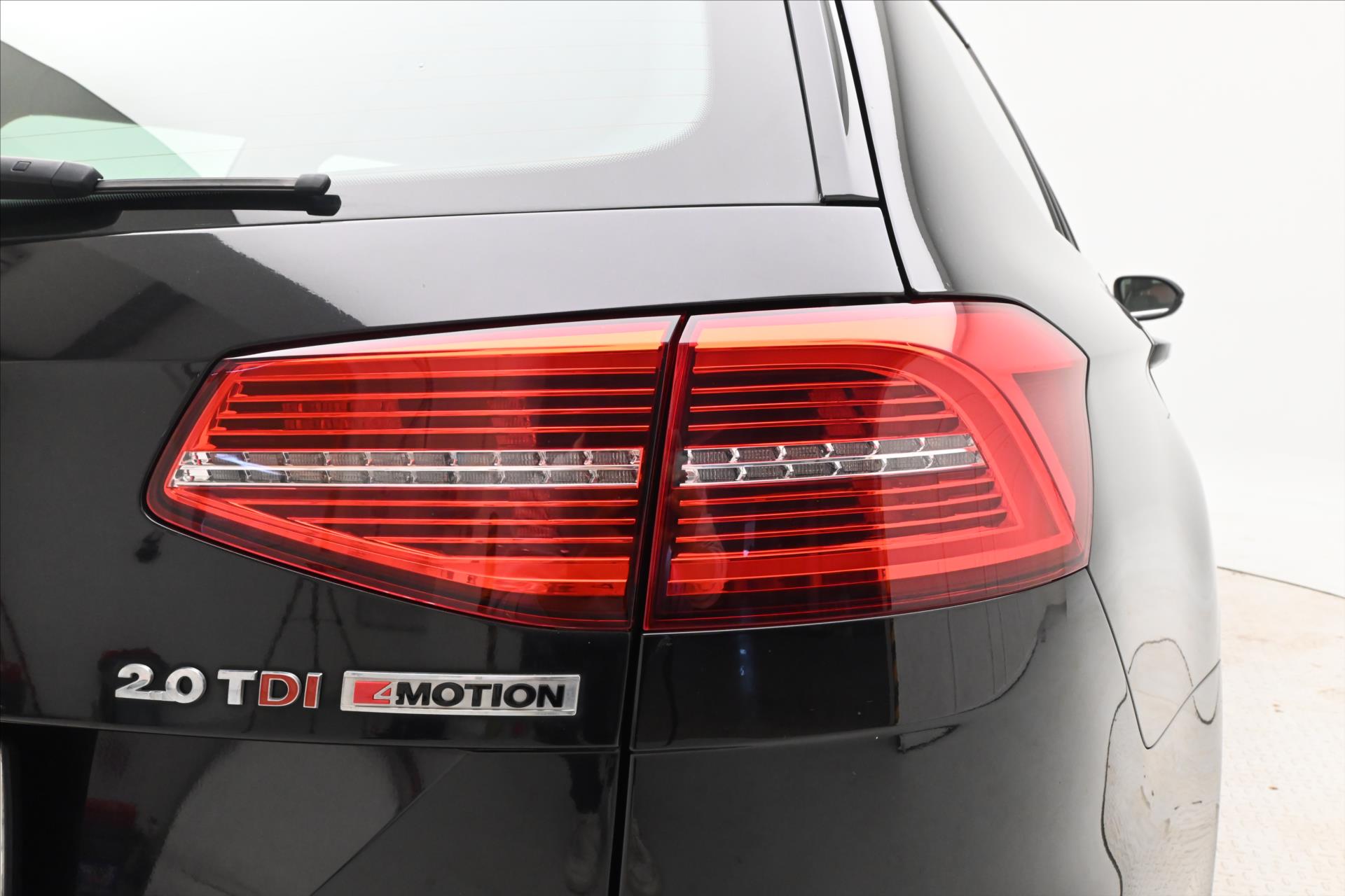 Hlavní fotografie vozu Volkswagen Passat 2,0 TDI 140 kW DSG 4Motion Záruka (30)