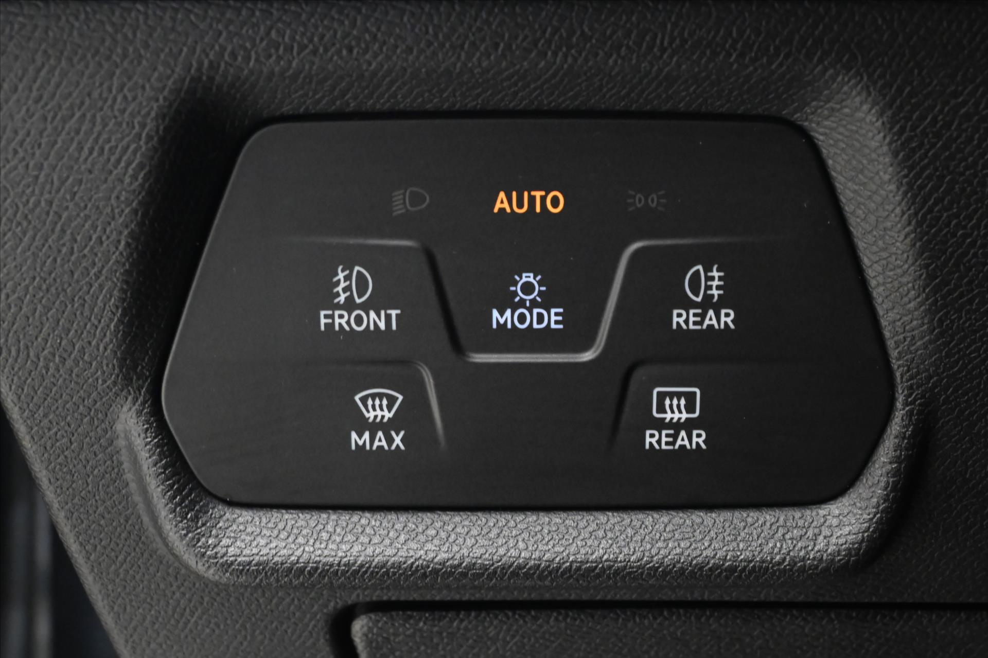 Hlavní fotografie vozu Seat Leon 2,0 TSI 140kW DSG FR Záruka až 5 let (27)
