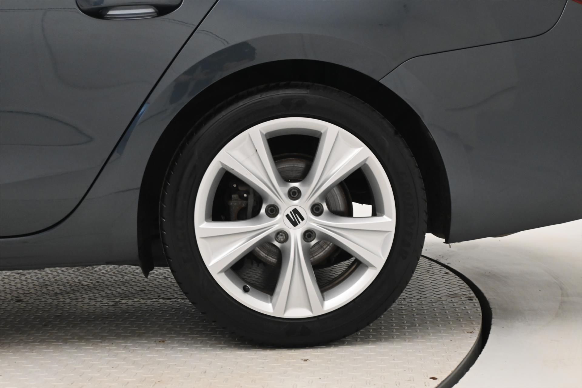 Hlavní fotografie vozu Seat Leon 2,0 TSI 140kW DSG FR Záruka až 5 let (30)