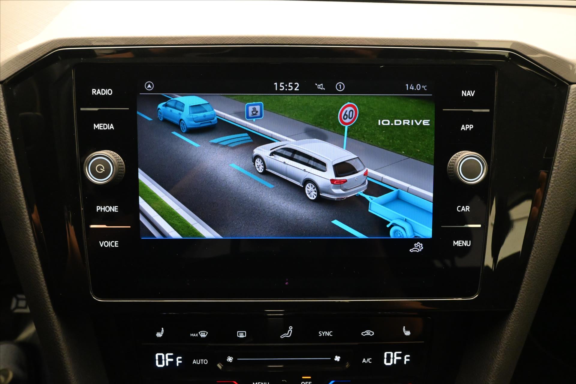 Hlavní fotografie vozu Volkswagen Passat 2,0 TDI 110kW DSG Business Záruka až 5 let (19)