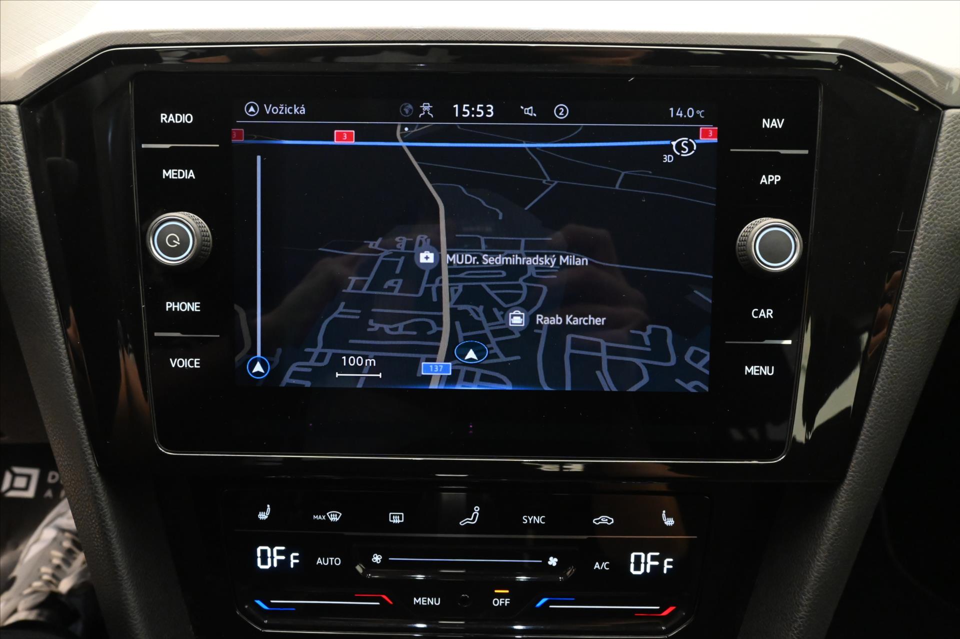 Hlavní fotografie vozu Volkswagen Passat 2,0 TDI 110kW DSG Business Záruka až 5 let (20)