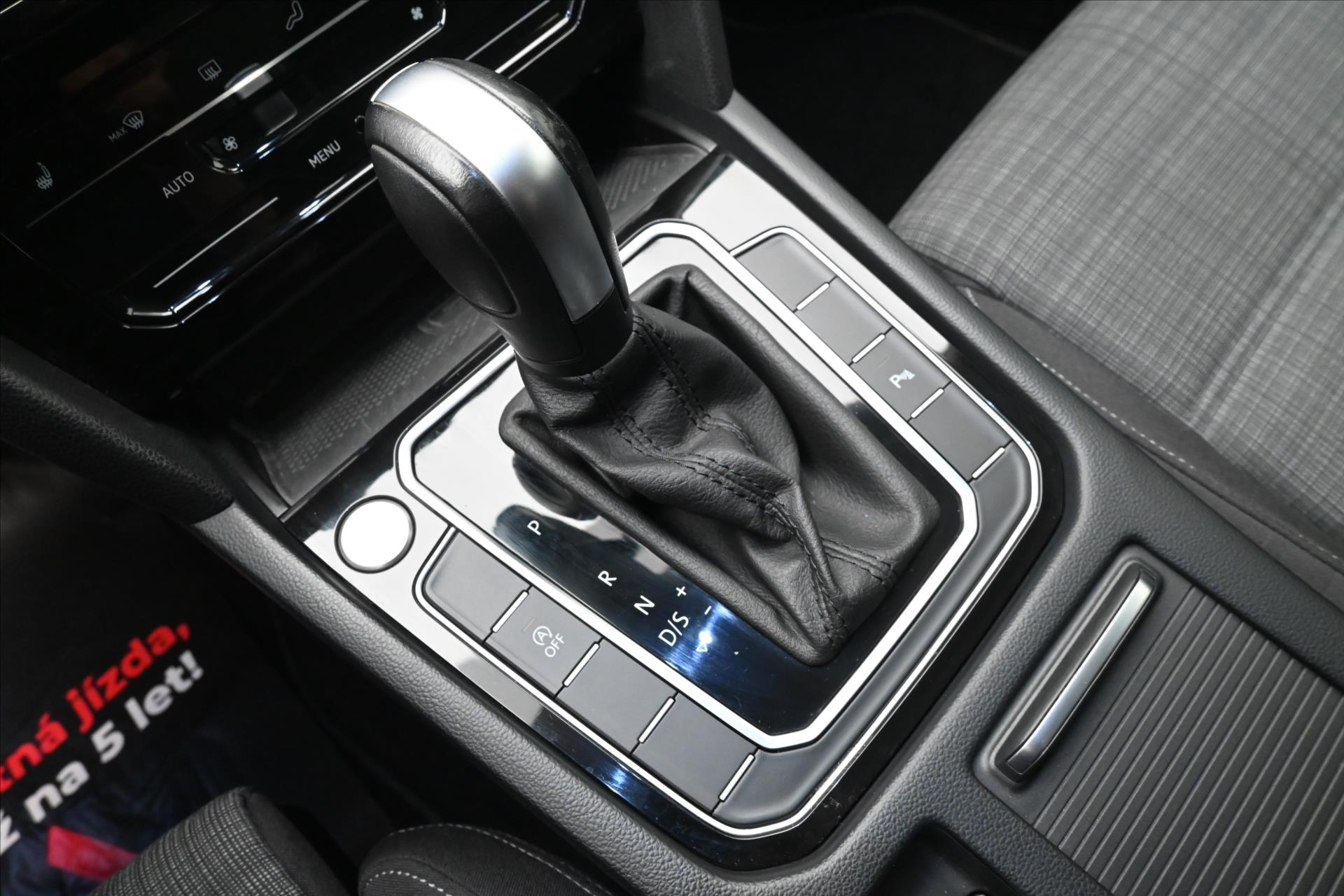 Hlavní fotografie vozu Volkswagen Passat 2,0 TDI 110kW DSG Business Záruka až 5 let (23)