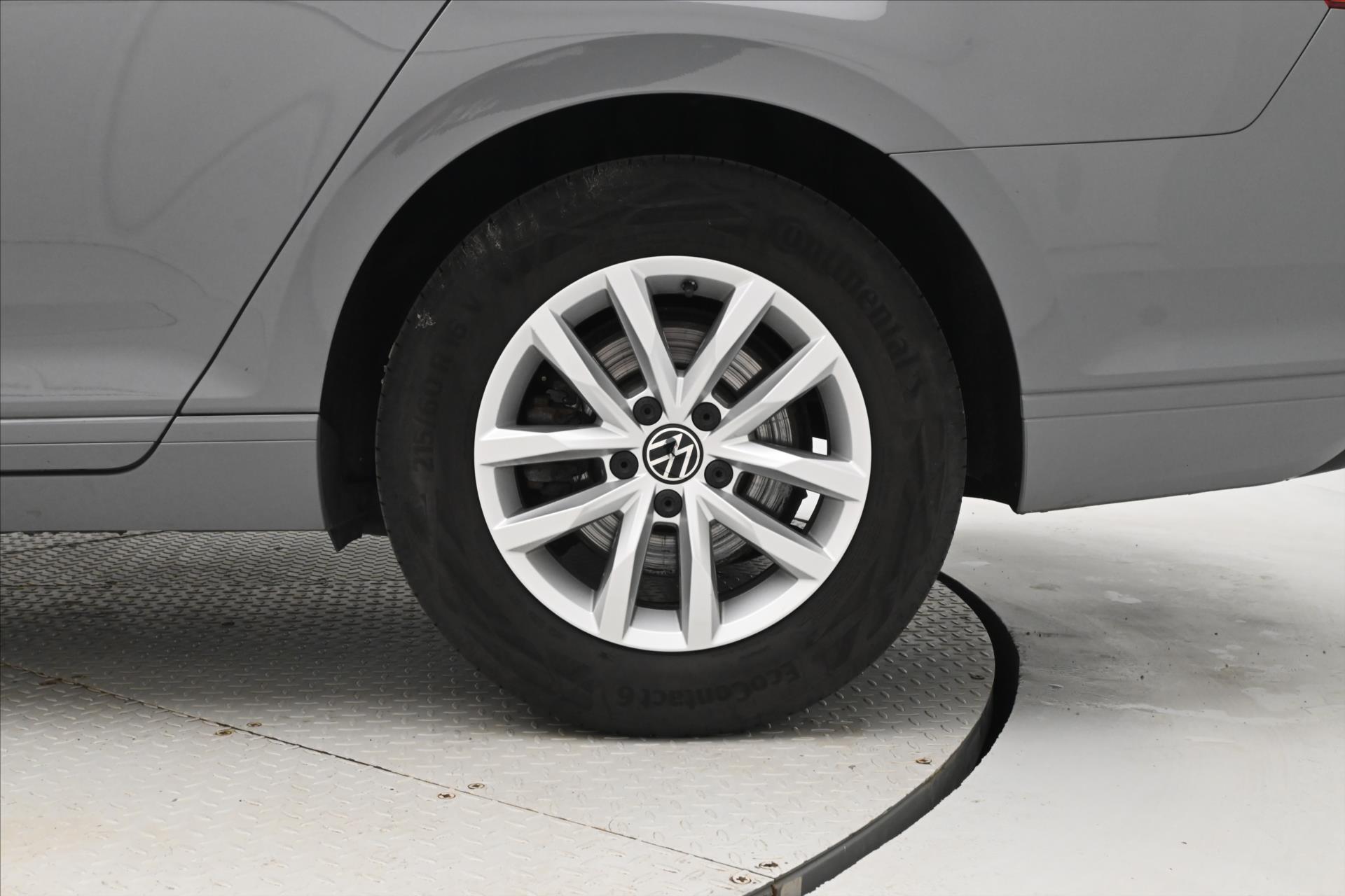 Hlavní fotografie vozu Volkswagen Passat 2,0 TDI 110kW DSG Business Záruka až 5 let (32)