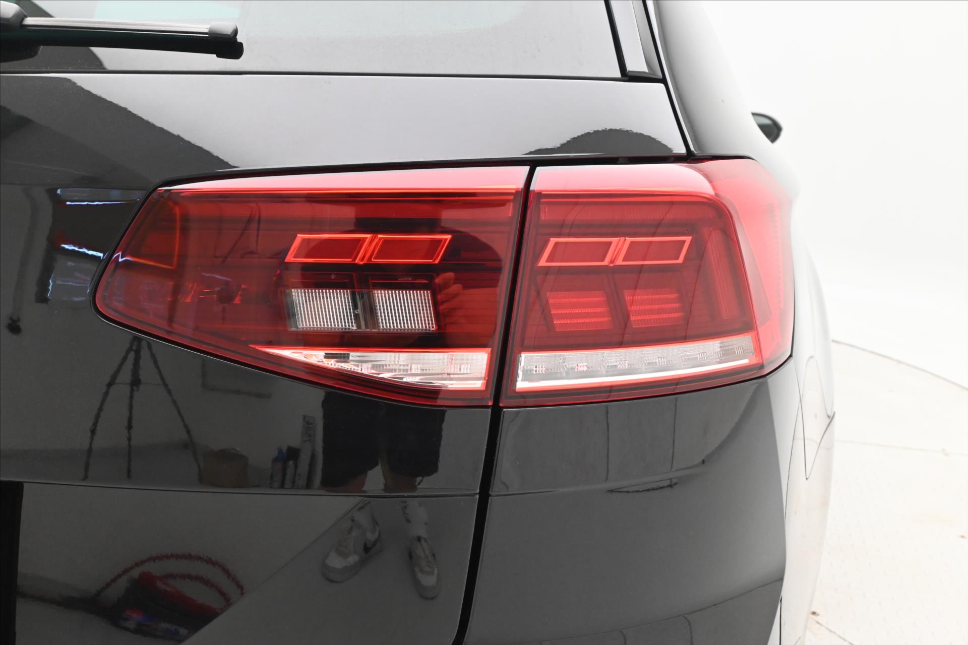 Hlavní fotografie vozu Volkswagen Passat 2,0 TDI 110KW DSG BUSINESS Záruka až 5 let (32)
