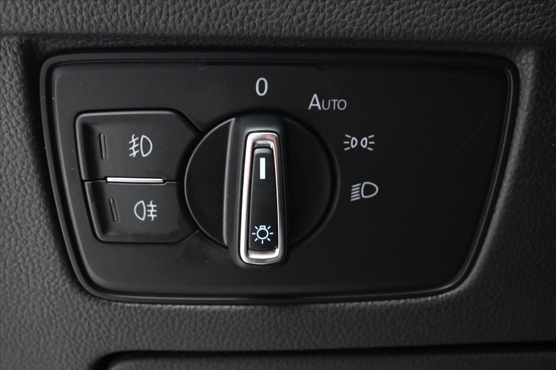 Hlavní fotografie vozu Volkswagen Passat 2,0 TDI 110kW DSG Business Záruka až 5 let (27)