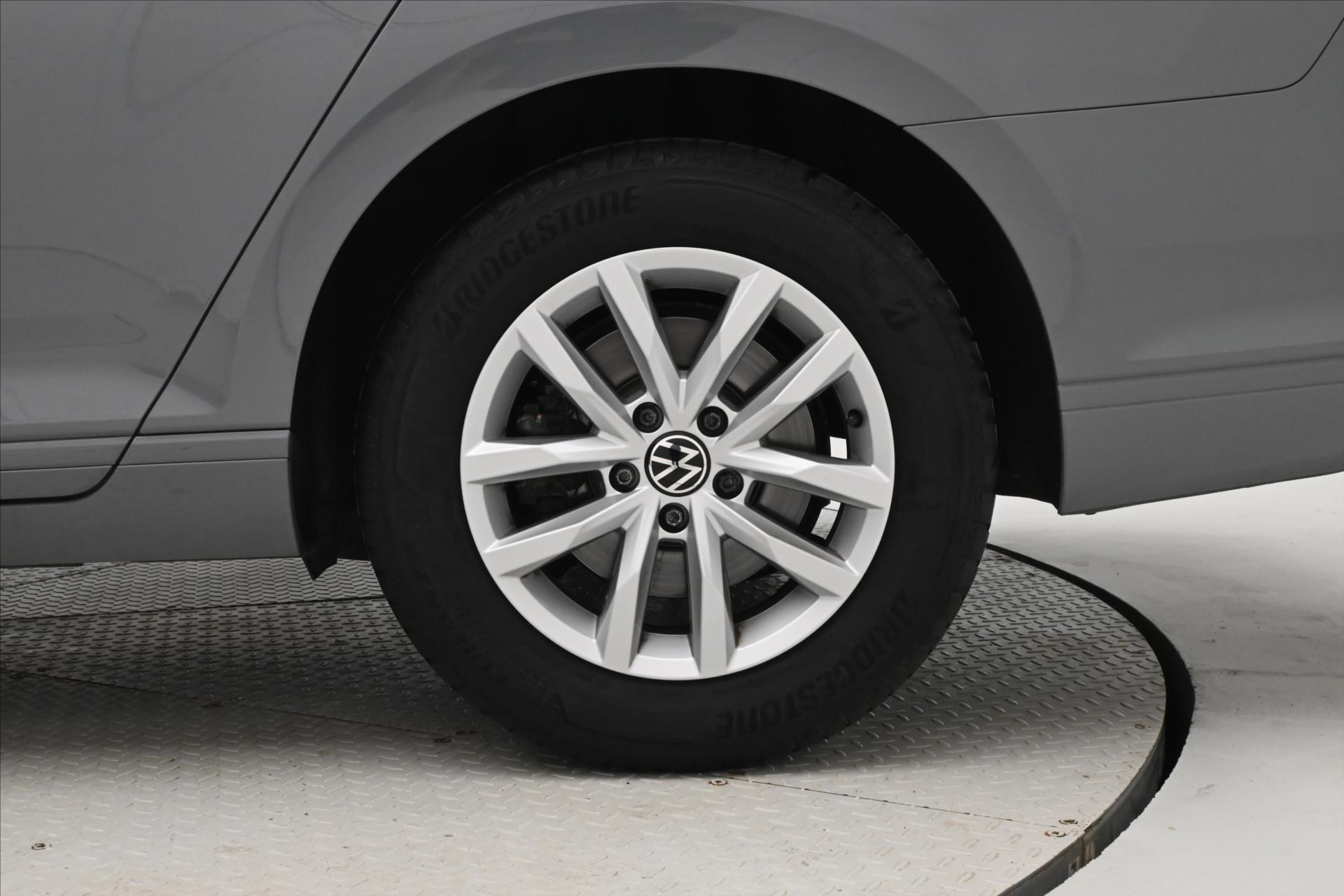 Hlavní fotografie vozu Volkswagen Passat 2,0 TDI 110kW DSG Business Záruka až 5 let (31)