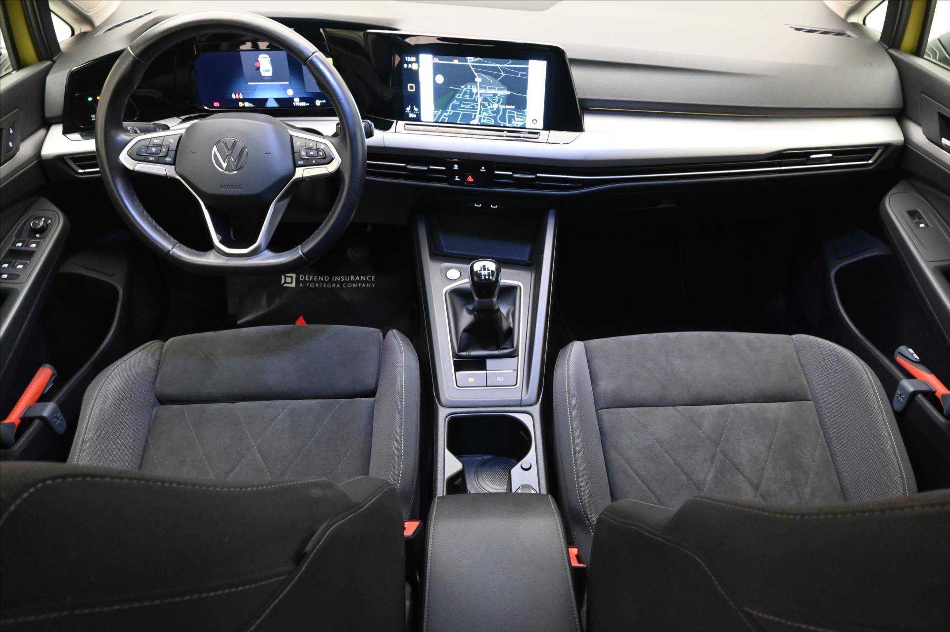 Main photo of the car Volkswagen Golf 1.5 TSI 96 kW Life Warranty up to 5 years (16)