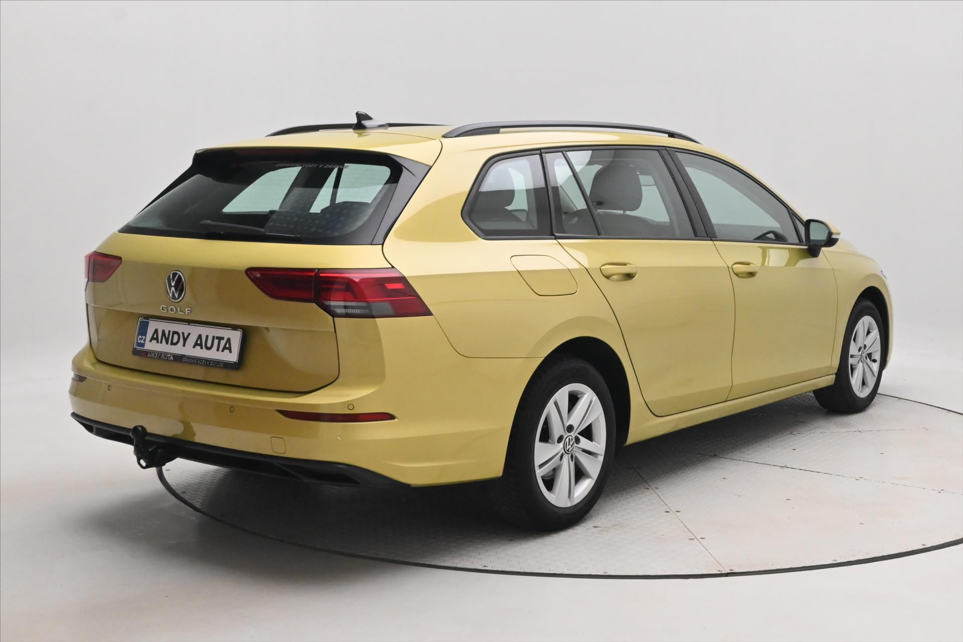 Main photo of the car Volkswagen Golf 1.5 TSI 96 kW Life Warranty up to 5 years (6)