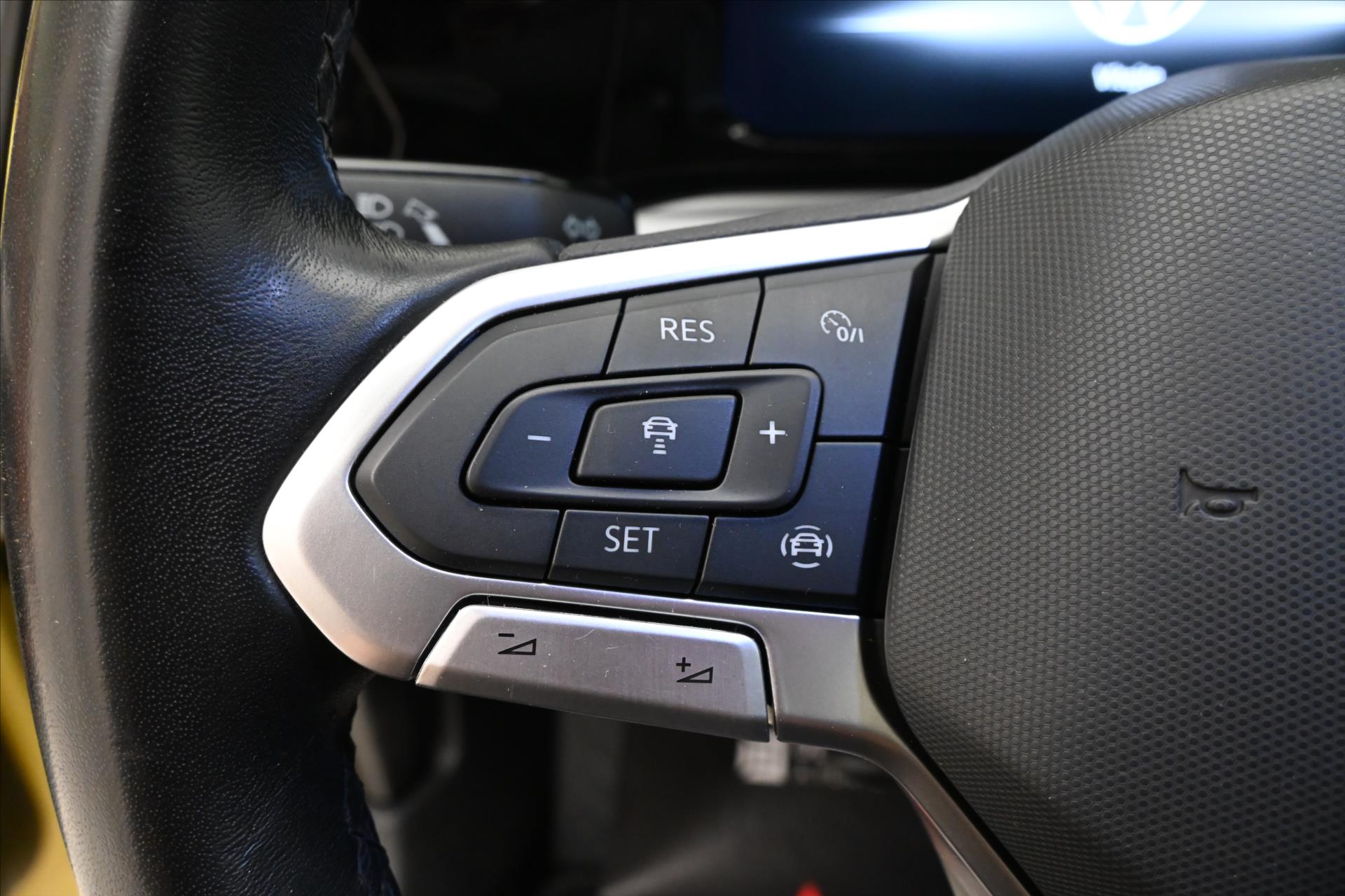 Hlavní fotografie vozu Volkswagen Golf 1,5 TSI 96kW Life Záruka až 5 let (23)