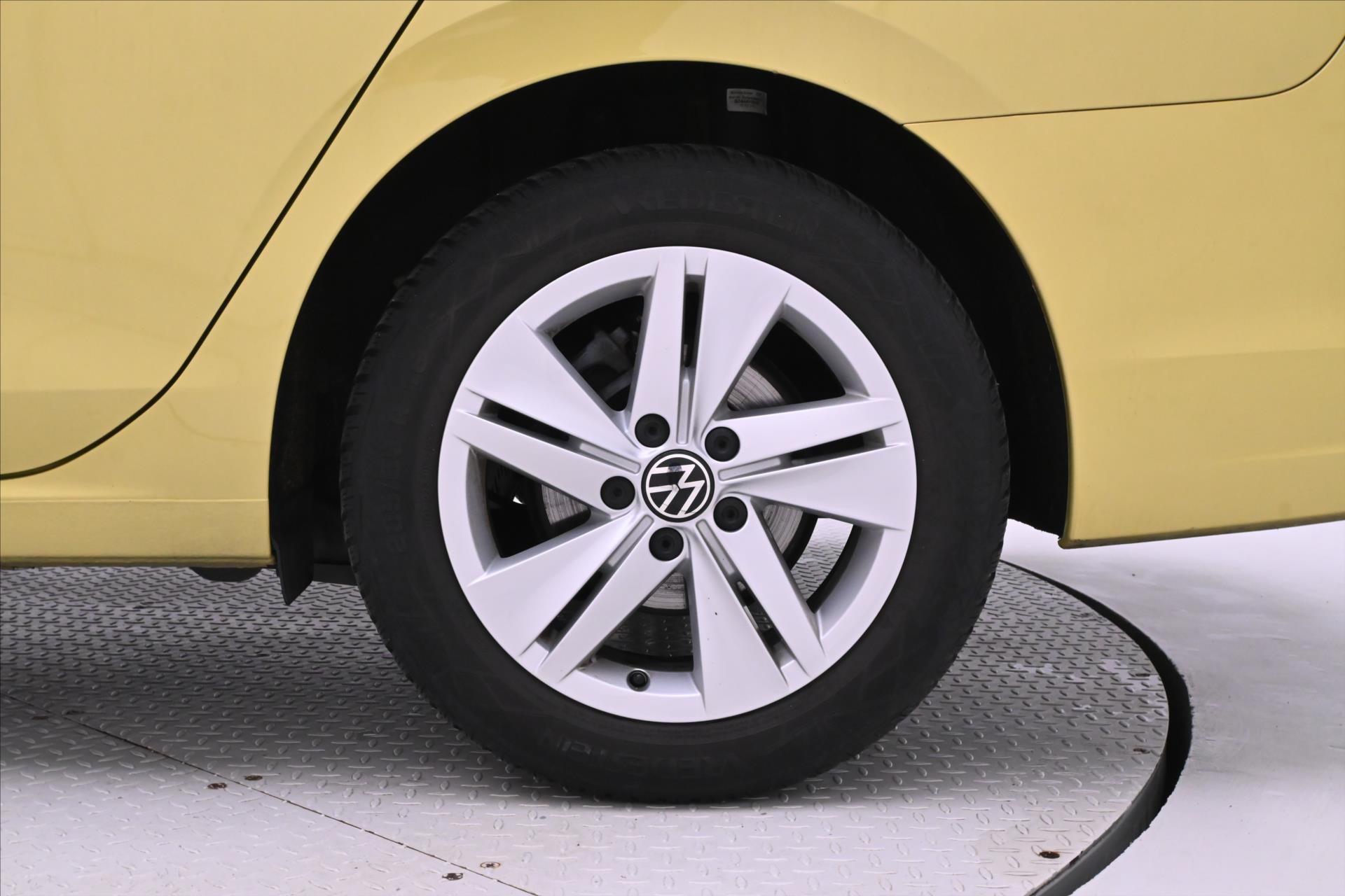 Hlavní fotografie vozu Volkswagen Golf 1,5 TSI 96kW Life Záruka až 5 let (31)