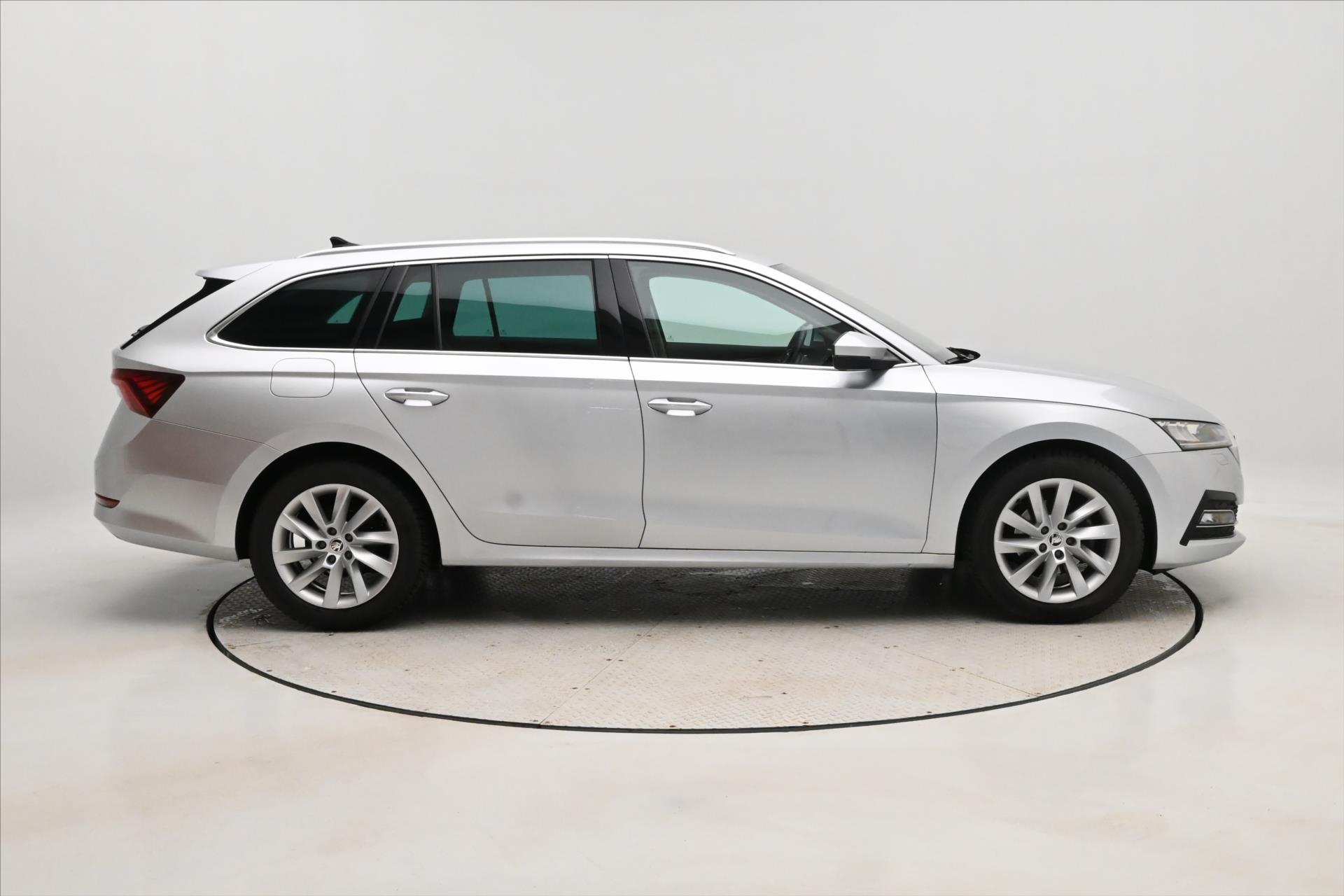 Main photo of the car Skoda Octavia 2.0 TDI 85 kW Ambition Warranty up to 5 years (5)