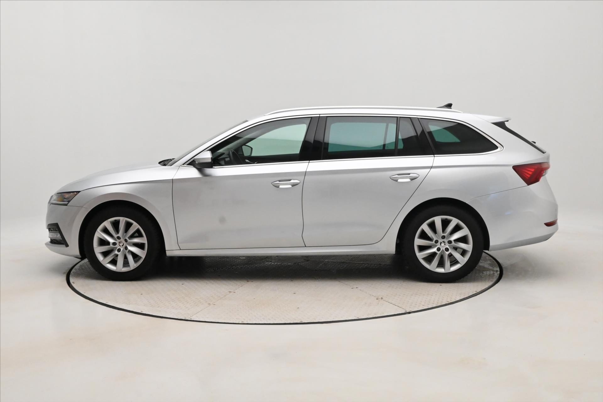Hlavní fotografie vozu Škoda Octavia 2,0 TDI 85 kW VIRTUAL NAVI Záruka až 5 let (9)