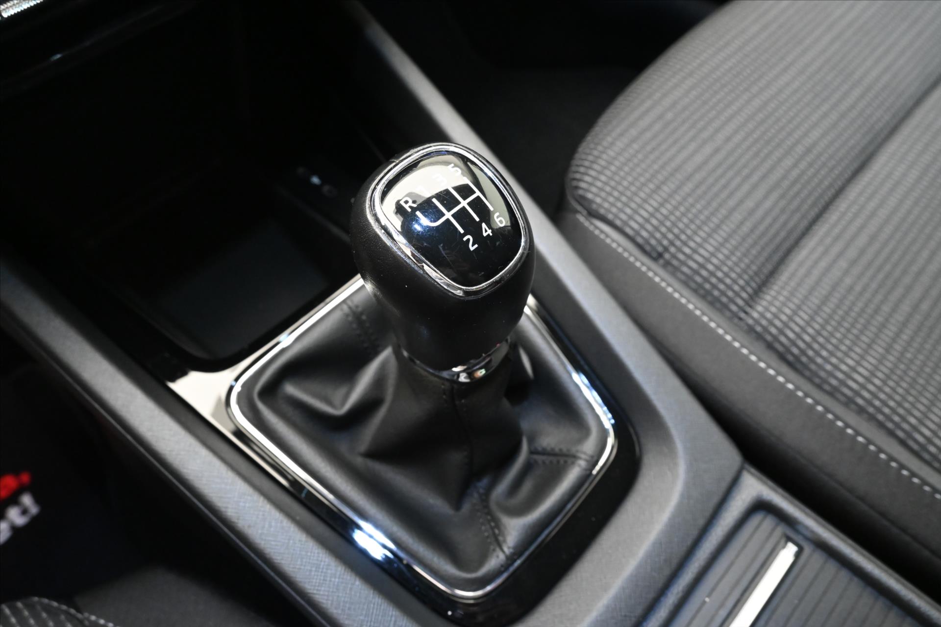 Hlavní fotografie vozu Škoda Octavia 2,0 TDI 85kW Ambiente Záruka až 5 let (22)