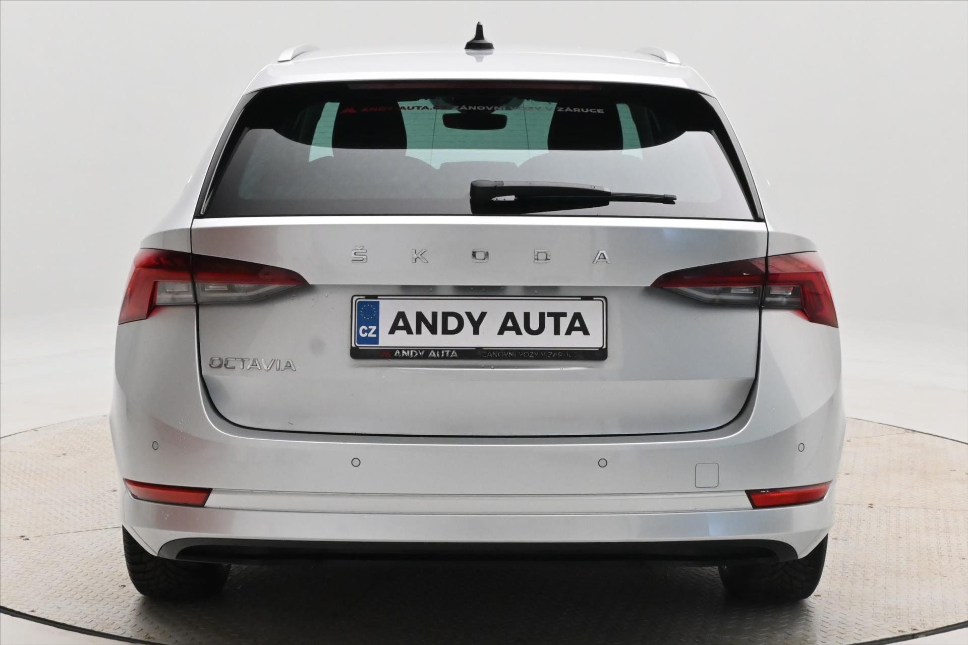 Hlavní fotografie vozu Škoda Octavia 2,0 TDI 85kW Ambiente Záruka až 5 let (6)