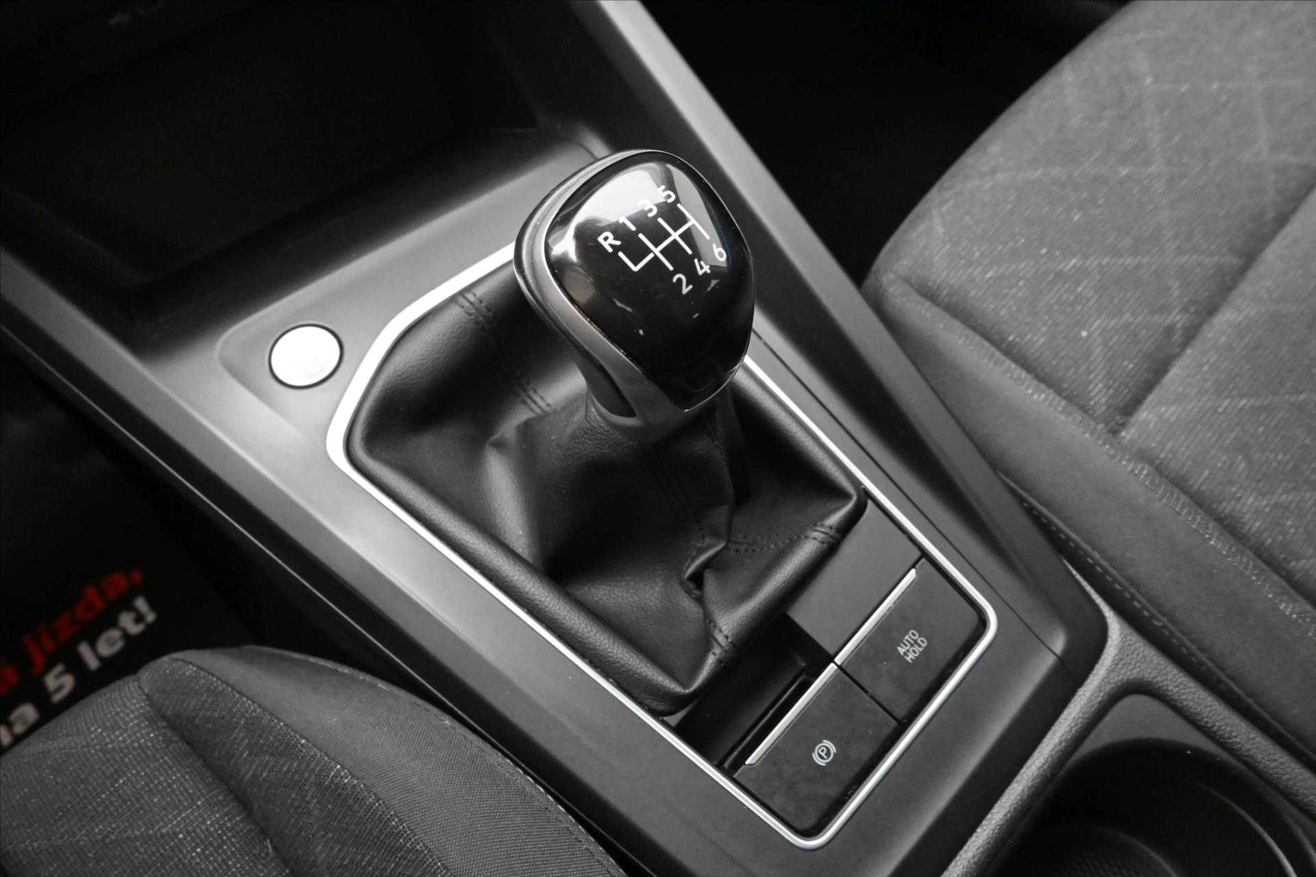 Hlavní fotografie vozu Volkswagen Golf 2,0 TDI 110 kW Life Záruka až 5 let (22)