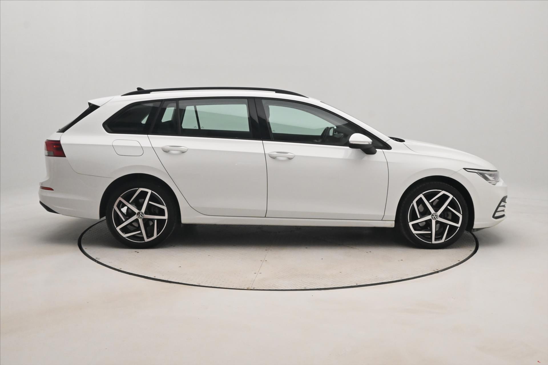 Hlavní fotografie vozu Volkswagen Golf 2,0 TDI 110 kW Life Záruka až 5 let (4)