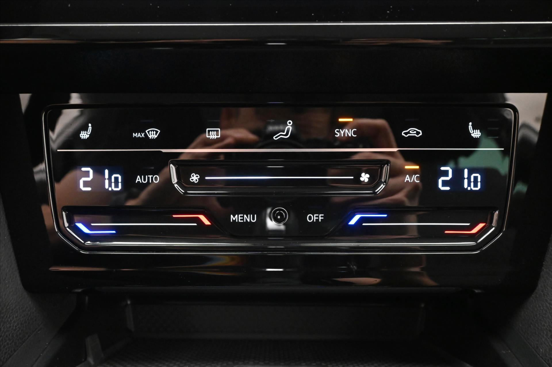 Hlavní fotografie vozu Volkswagen Passat 2,0 TDI 110KW DSG Business Záruka až 5 let (21)