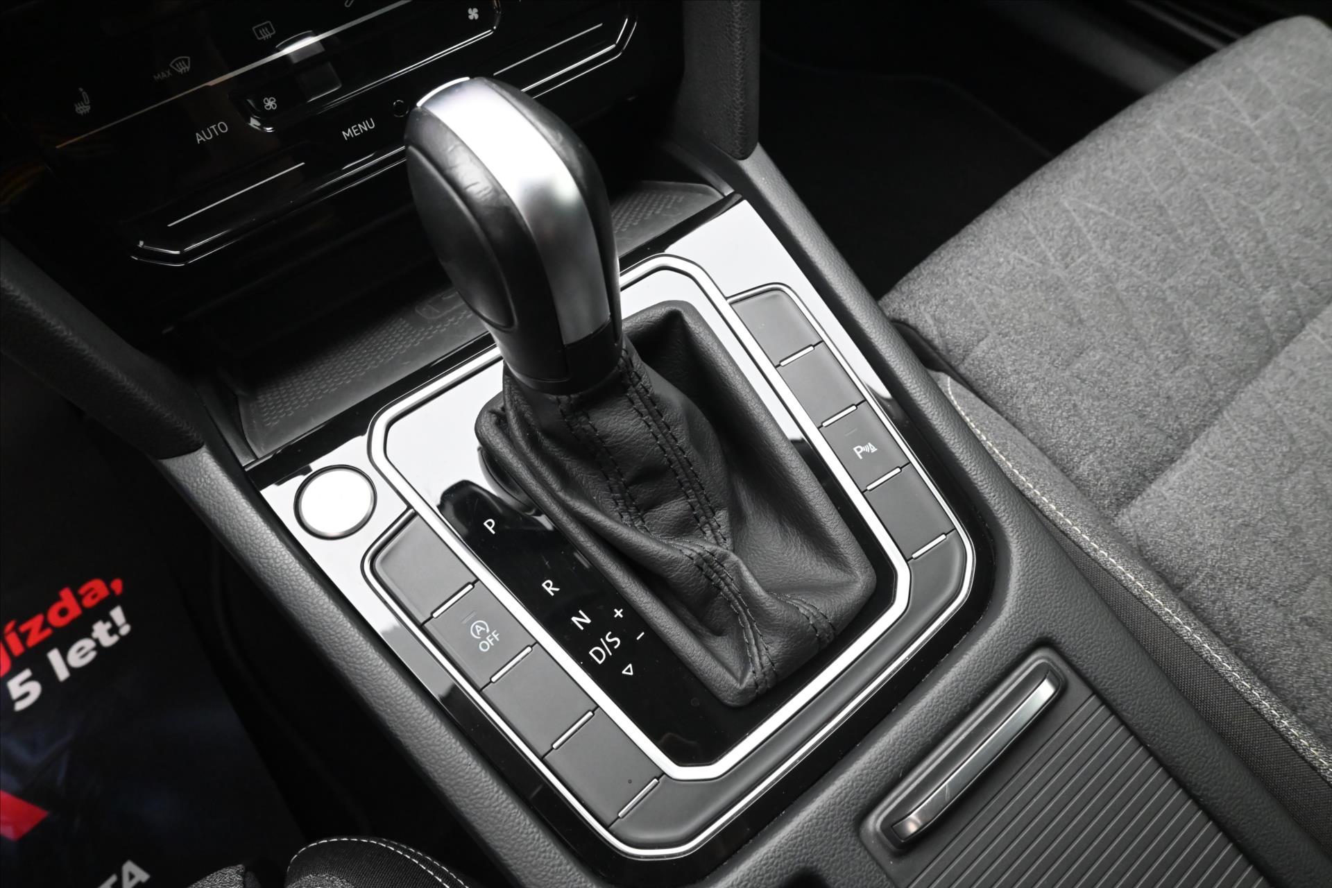 Hlavní fotografie vozu Volkswagen Passat 2,0 TDI 110KW DSG Business Záruka až 5 let (23)