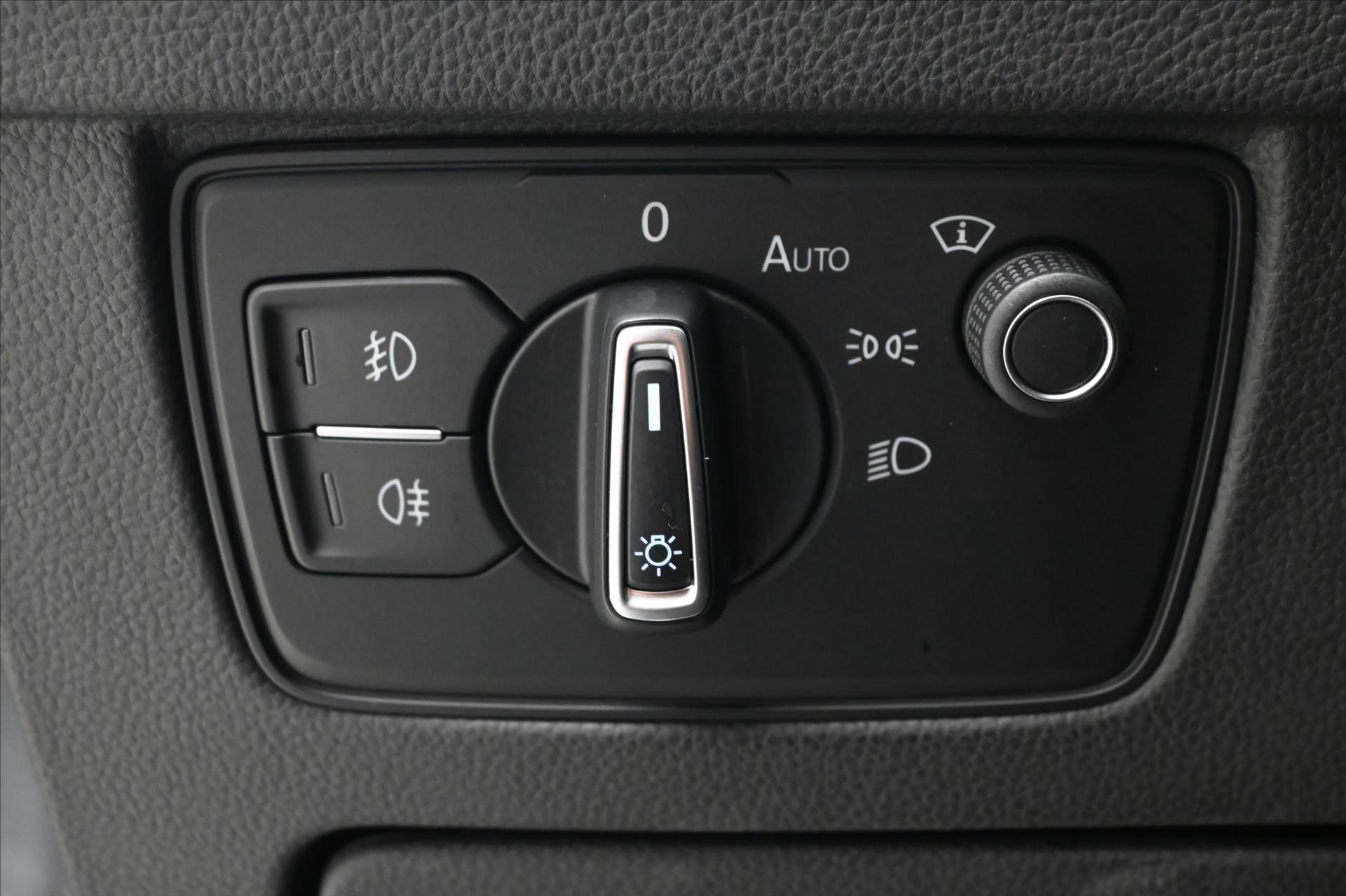 Hlavní fotografie vozu Volkswagen Passat 2,0 TDI 110KW DSG Business Záruka až 5 let (27)