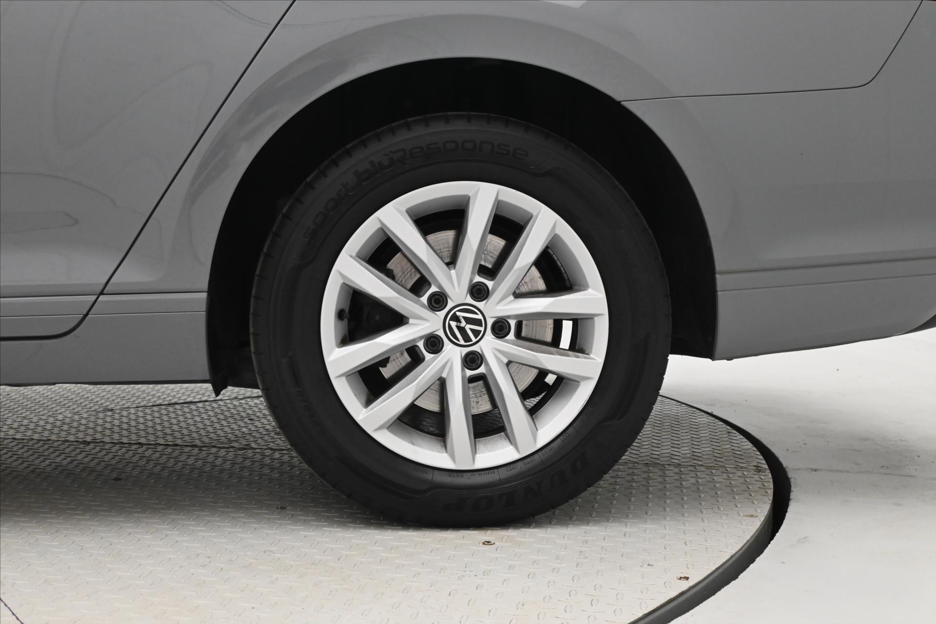 Hlavní fotografie vozu Volkswagen Passat 2,0 TDI 110KW DSG Business Záruka až 5 let (33)