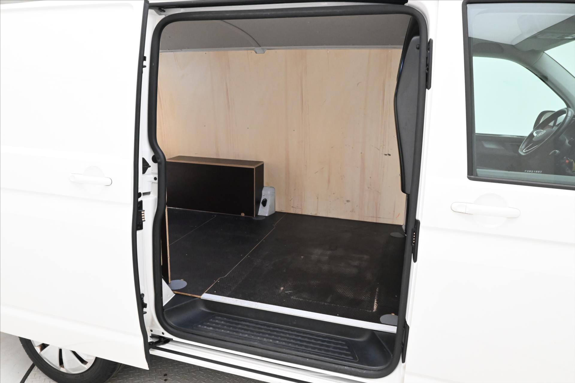 Main photo of the car Volkswagen Transporter 2.0 TDI 110 kW Navigation Warranty up to 5 years (11)